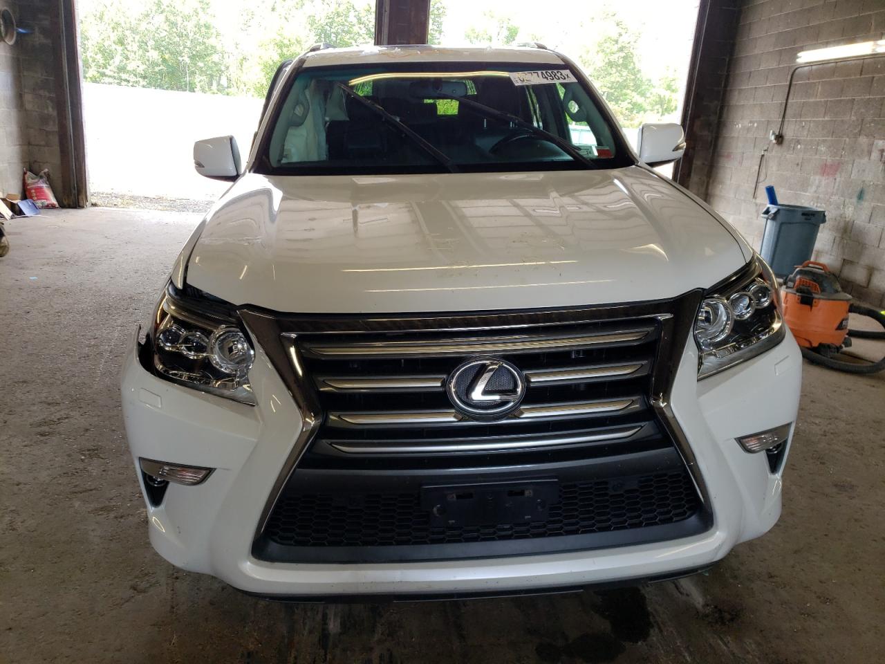 Photo 4 VIN: JTJBM7FXXJ5207684 - LEXUS GX 