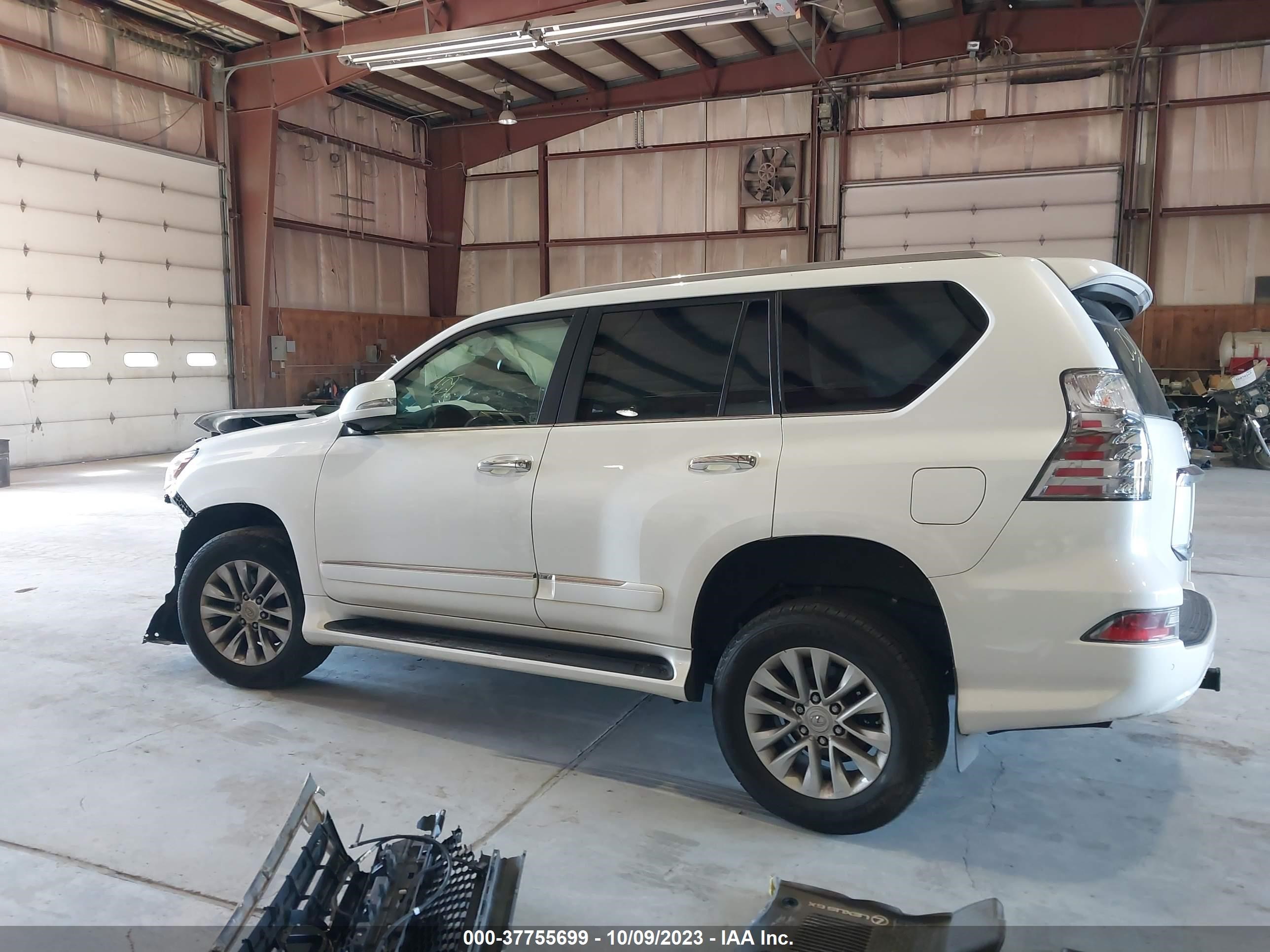 Photo 13 VIN: JTJBM7FXXK5233977 - LEXUS GX 