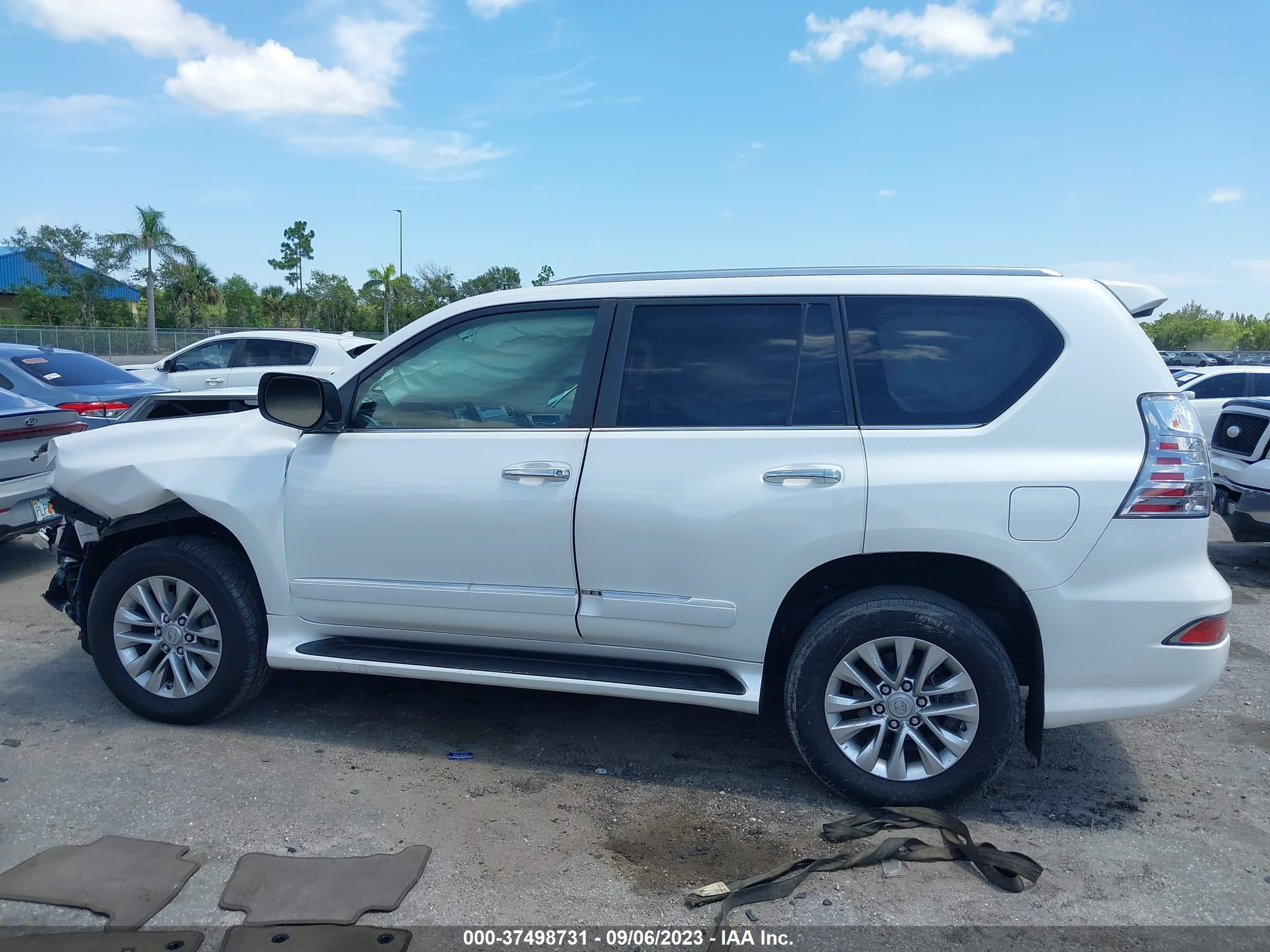 Photo 13 VIN: JTJBM7FXXK5240038 - LEXUS GX 