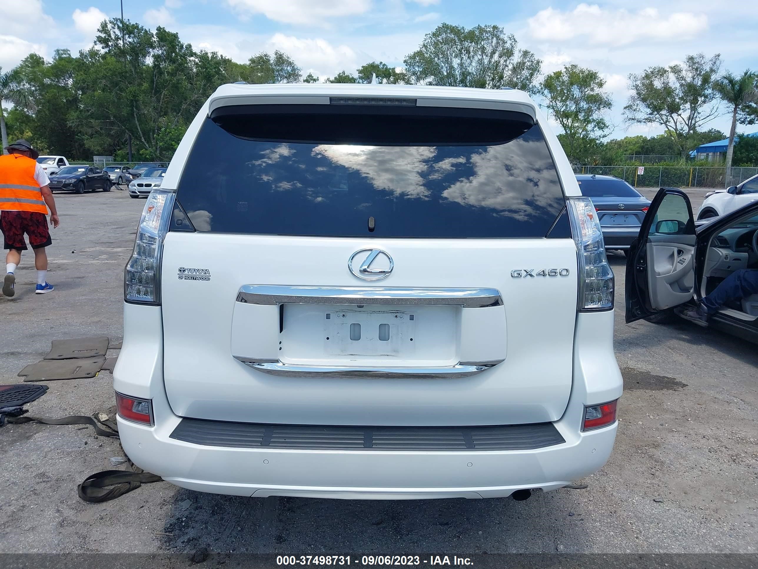 Photo 15 VIN: JTJBM7FXXK5240038 - LEXUS GX 