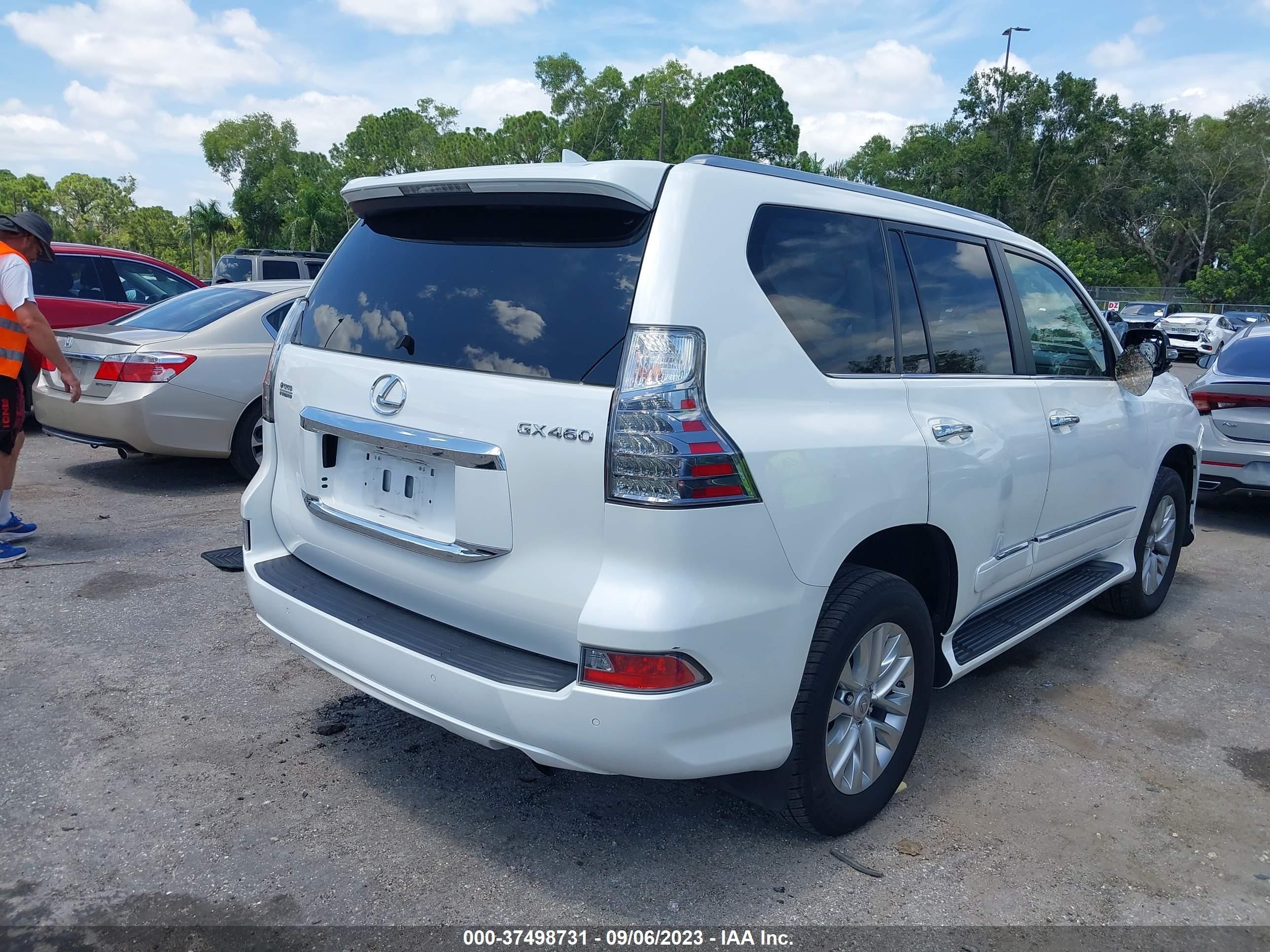 Photo 3 VIN: JTJBM7FXXK5240038 - LEXUS GX 