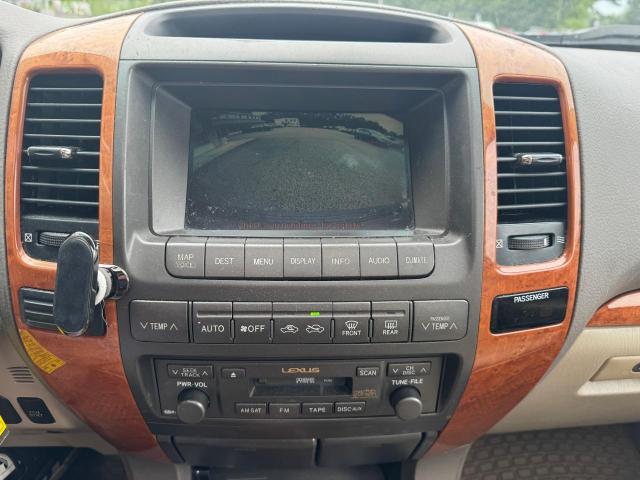 Photo 10 VIN: JTJBT20X070127945 - LEXUS GX 470 