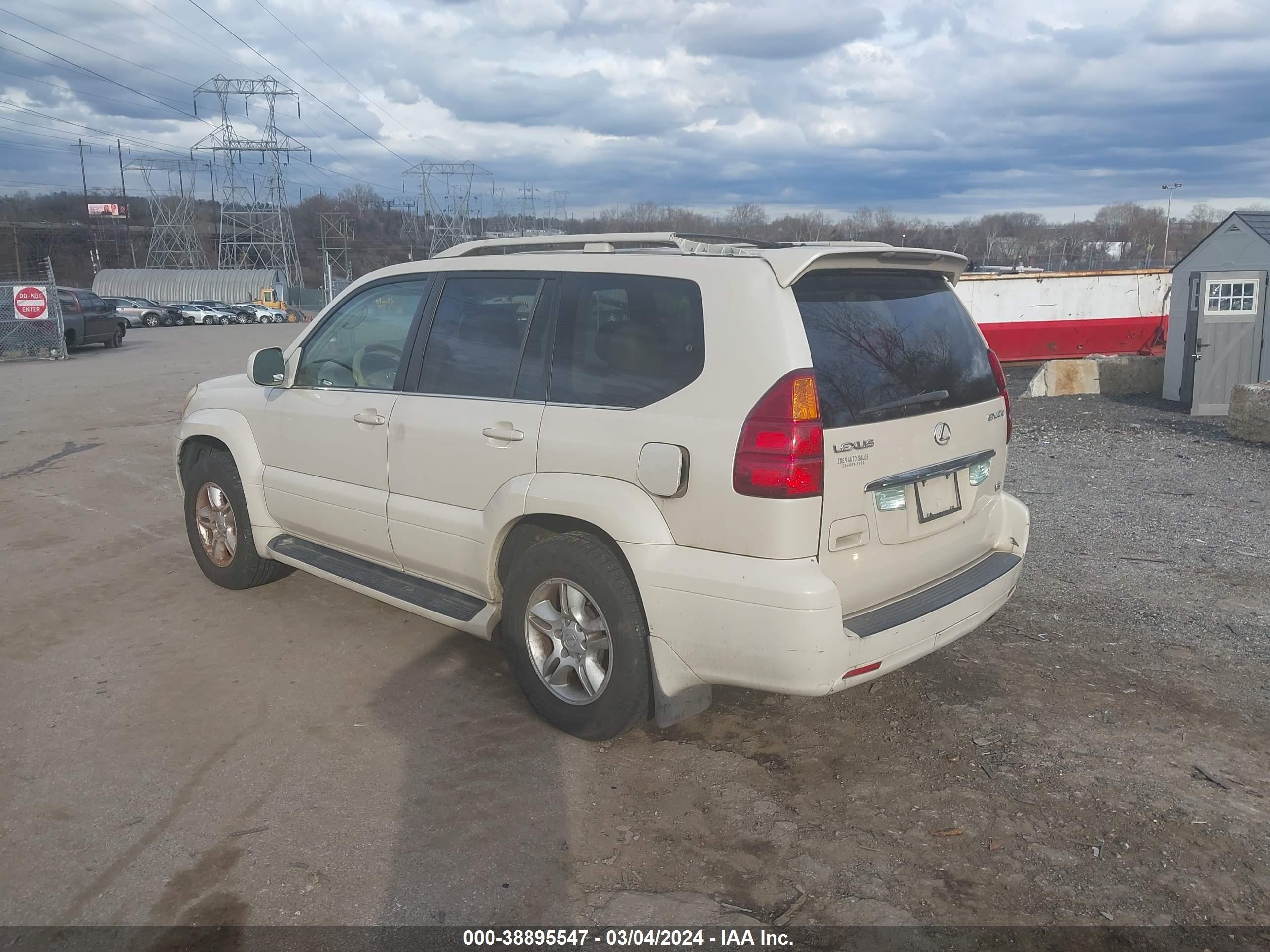 Photo 2 VIN: JTJBT20X630003642 - LEXUS GX 