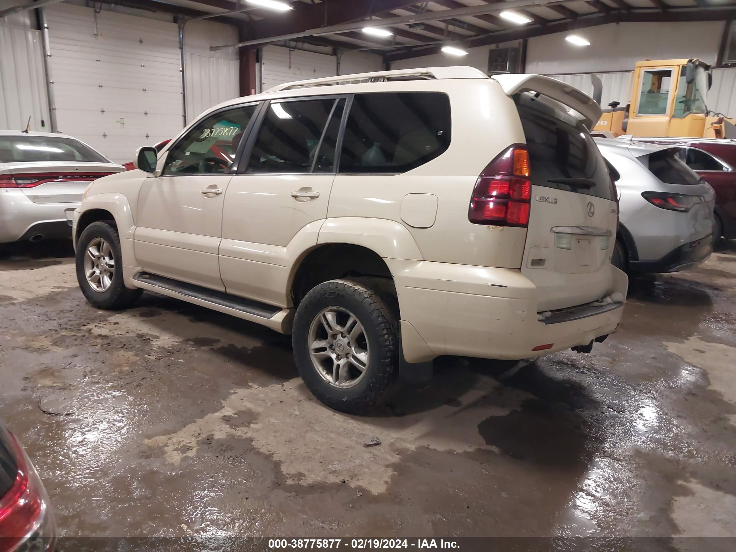 Photo 2 VIN: JTJBT20X730007750 - LEXUS GX 