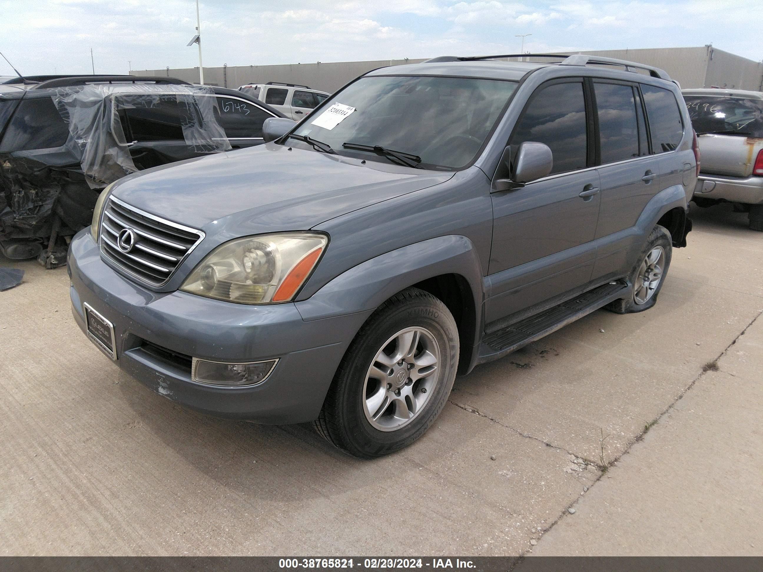 Photo 2 VIN: JTJBT20X750075565 - LEXUS GX 