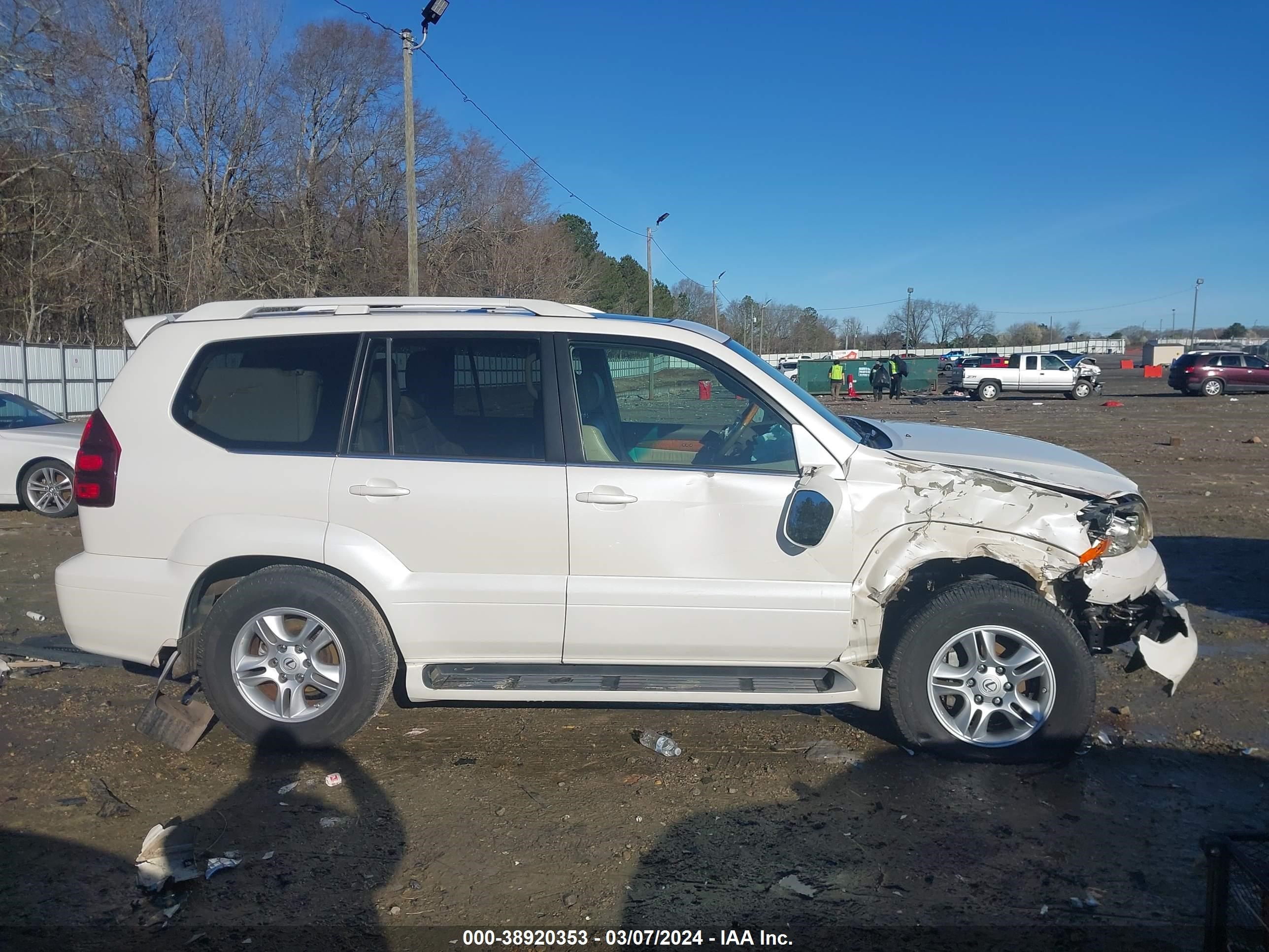 Photo 12 VIN: JTJBT20X840054450 - LEXUS GX 