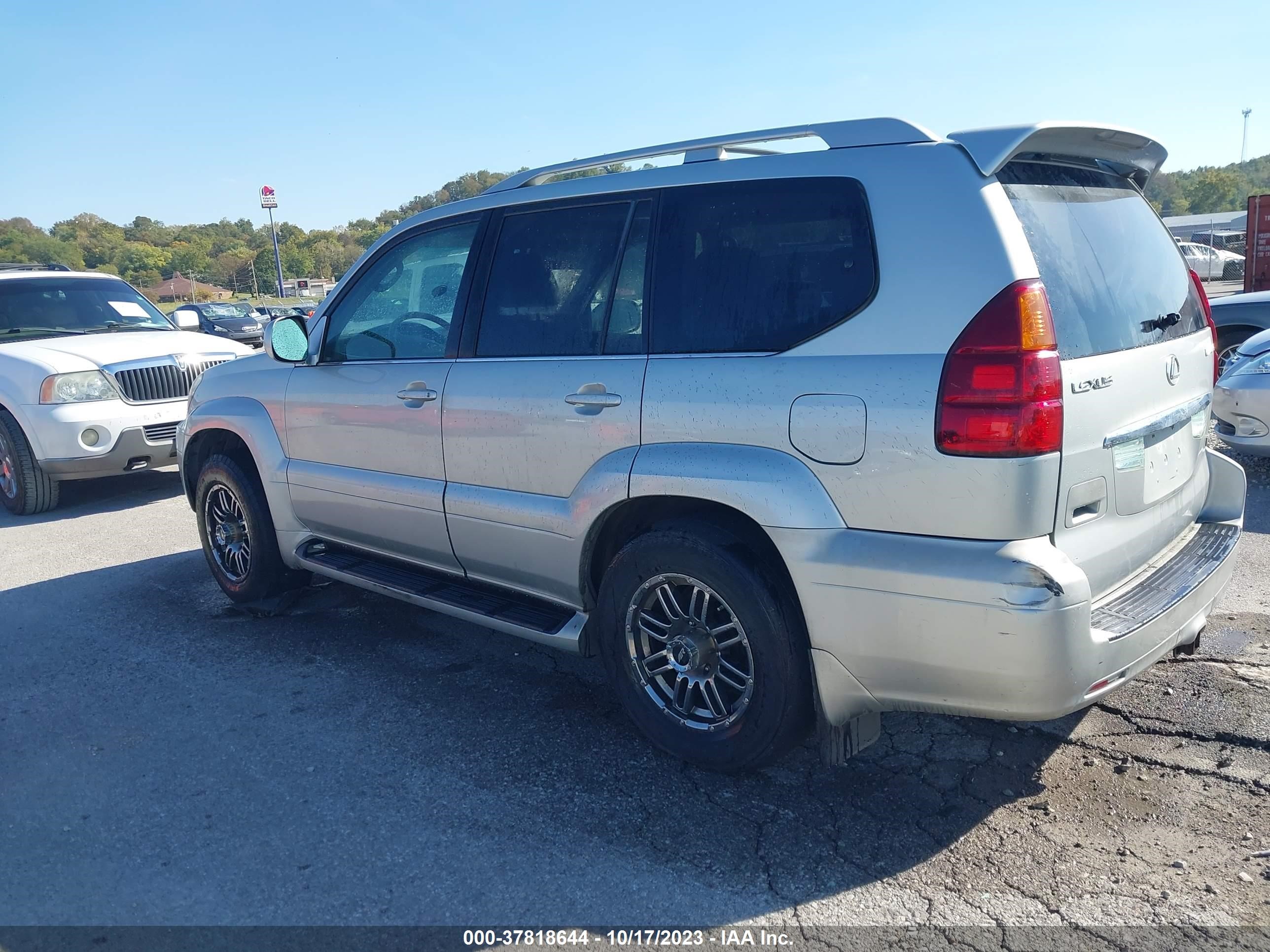 Photo 2 VIN: JTJBT20XX30012635 - LEXUS GX 