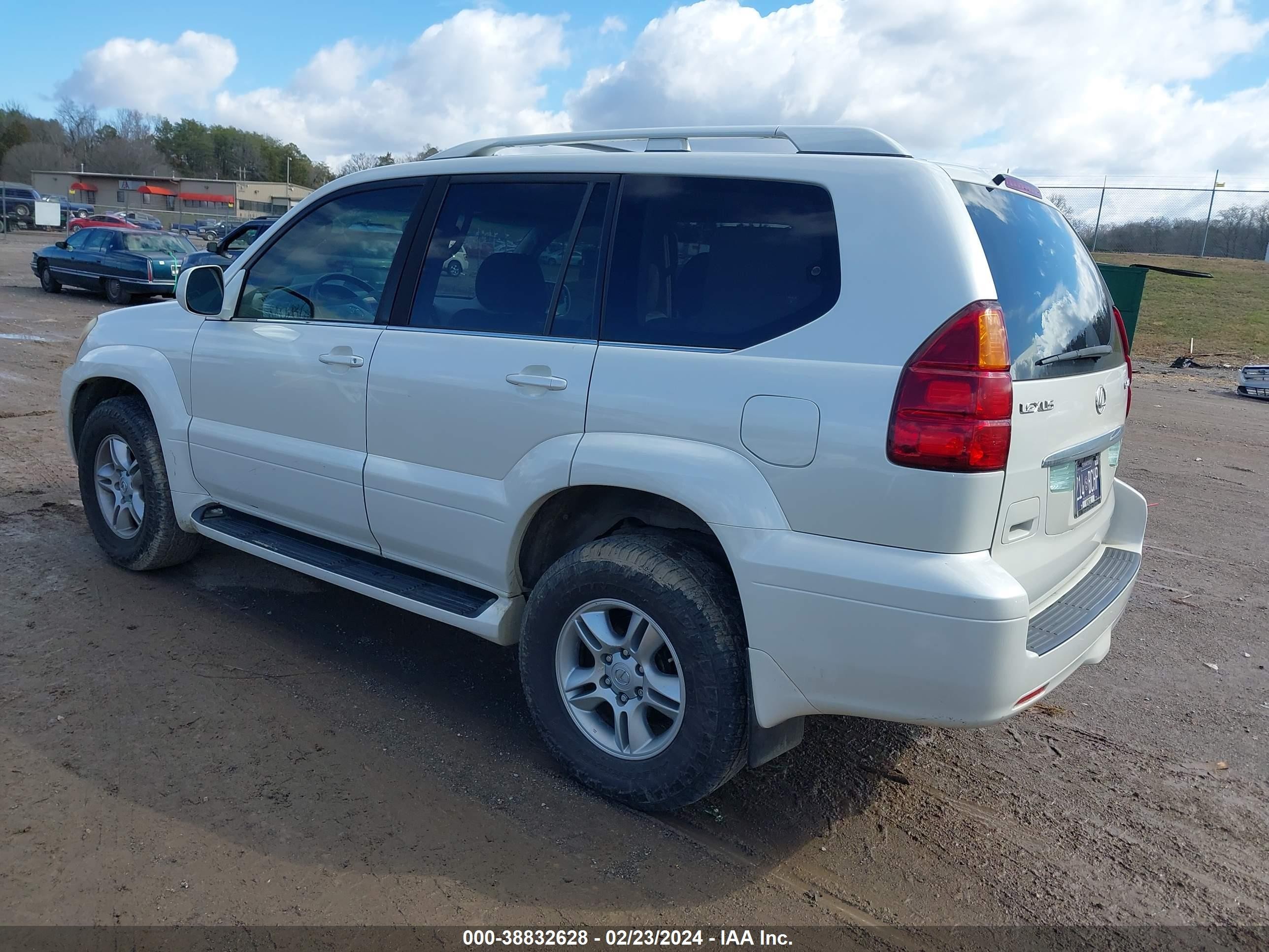 Photo 2 VIN: JTJBT20XX50085670 - LEXUS GX 