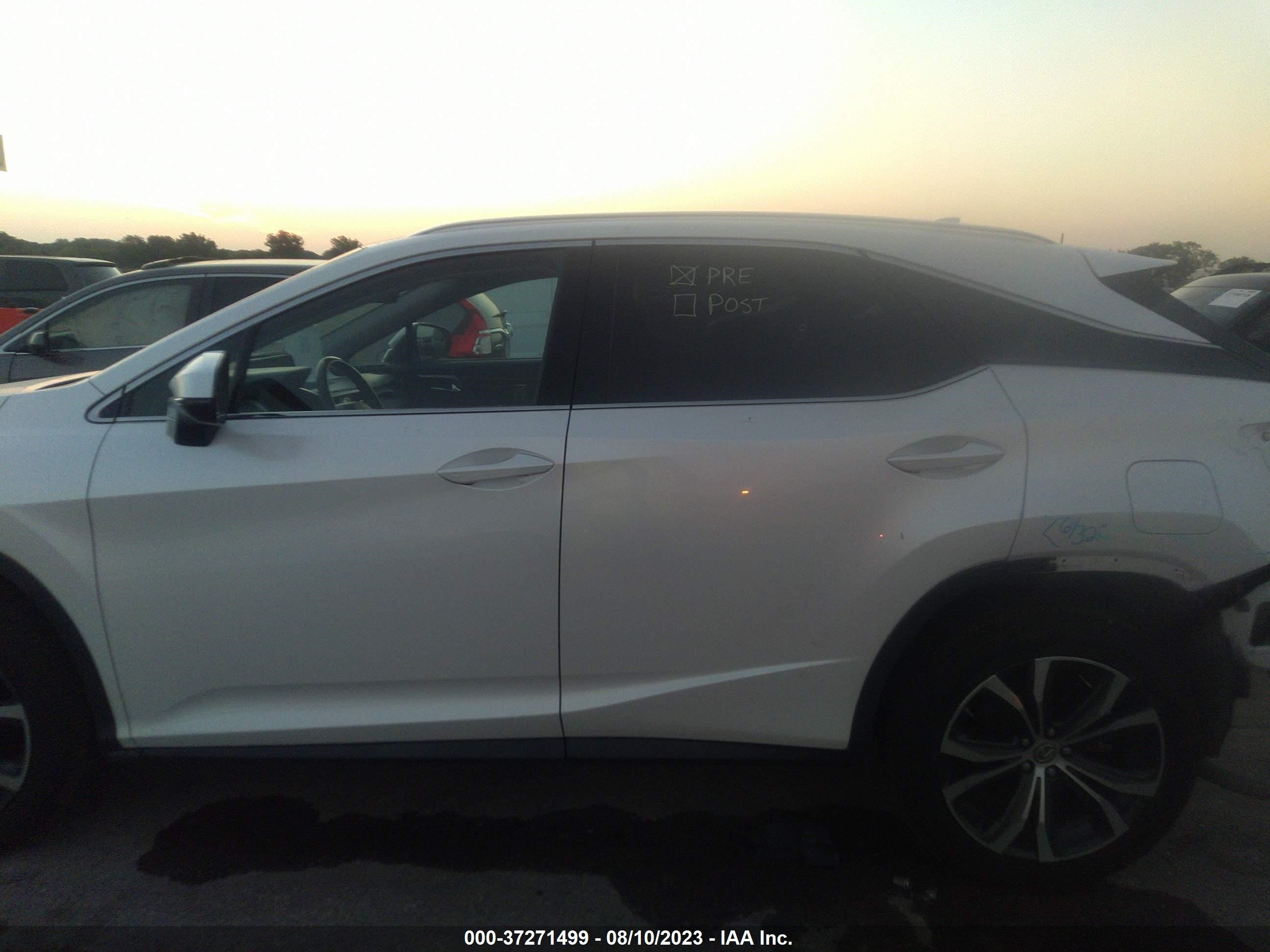 Photo 13 VIN: JTJBZMCAXH2016276 - LEXUS RX 