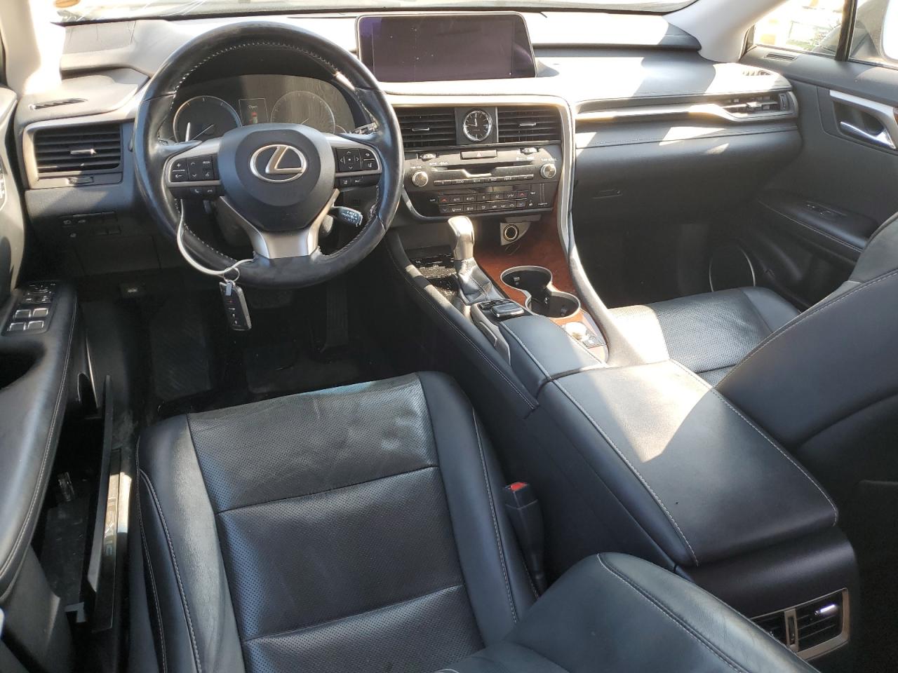 Photo 7 VIN: JTJBZMCAXH2026273 - LEXUS RX 