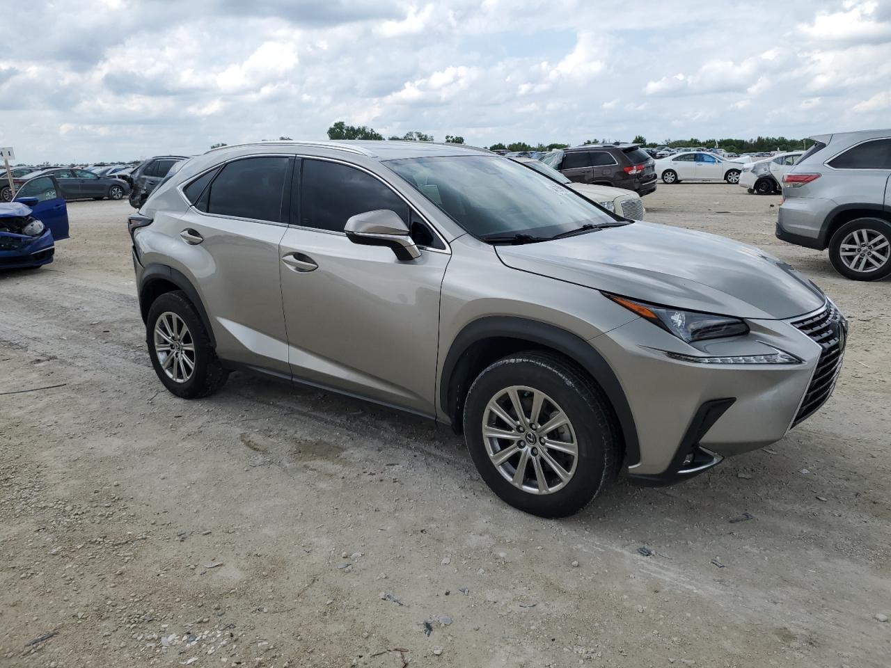 Photo 3 VIN: JTJDARBZ1M2196987 - LEXUS NX 