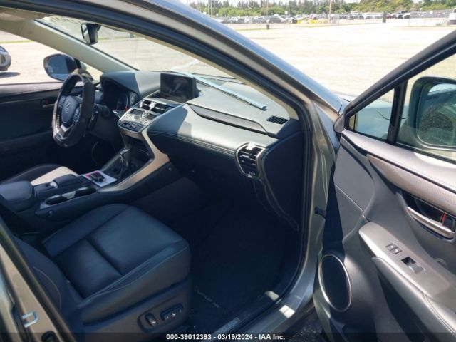 Photo 4 VIN: JTJDARBZ2M2184718 - LEXUS NX 300 