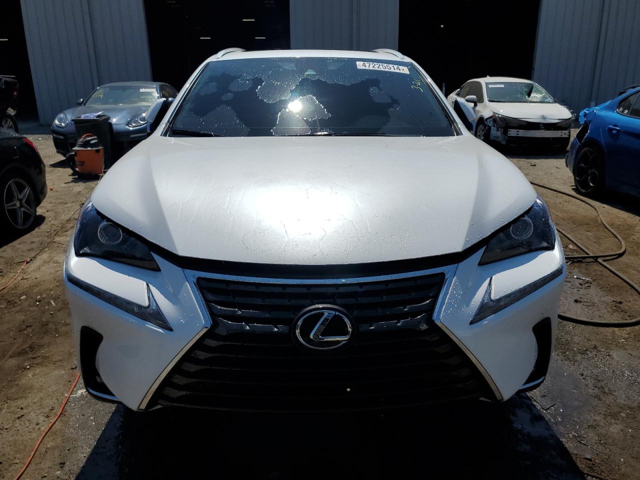 Photo 4 VIN: JTJDARBZ4M5031157 - LEXUS NX 