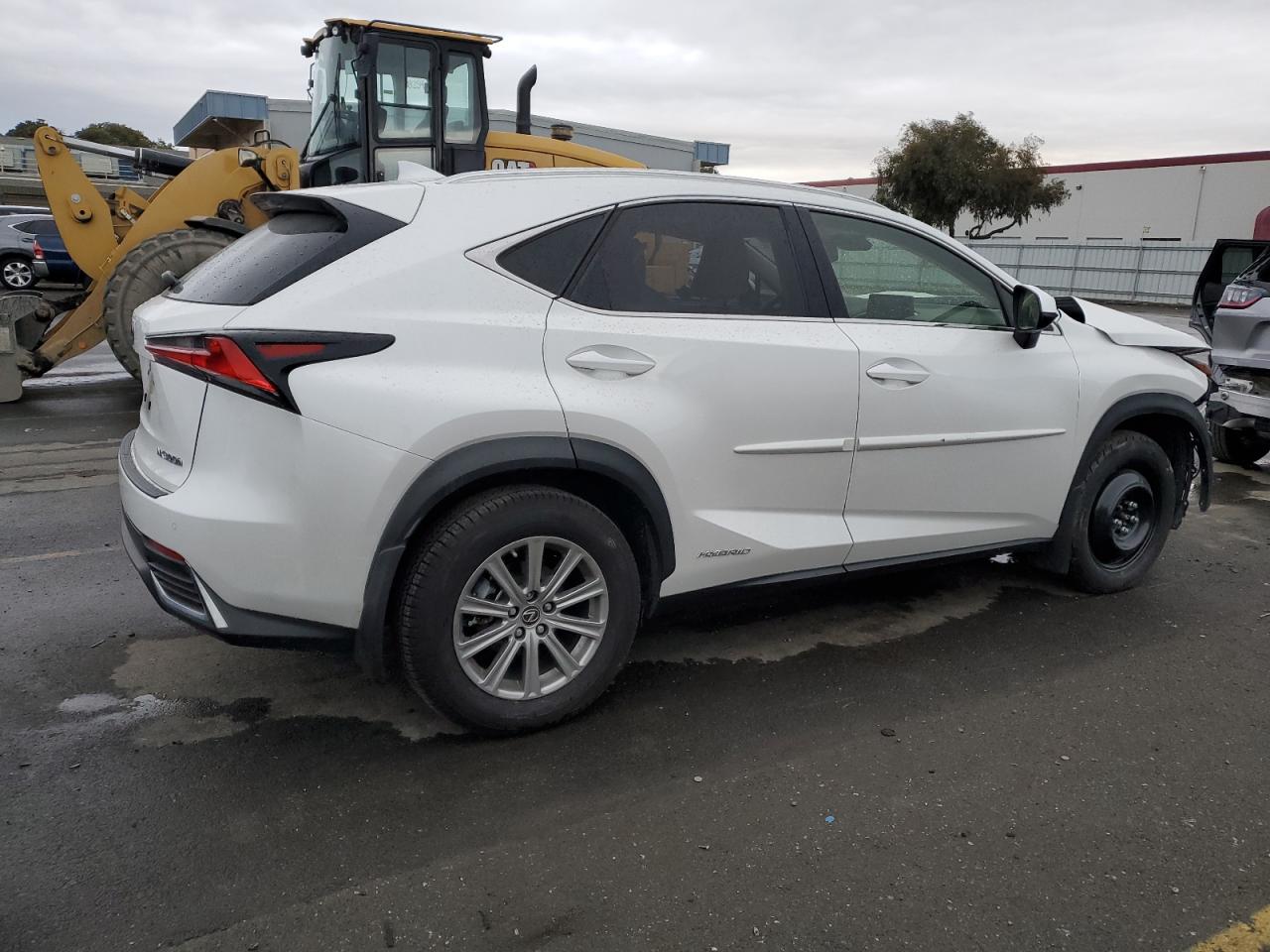 Photo 2 VIN: JTJDJRDZ5L5004061 - LEXUS NX 