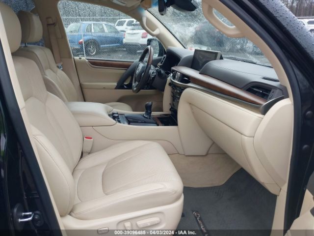 Photo 4 VIN: JTJDY7AX3L4317604 - LEXUS LX 570 