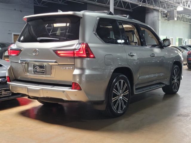 Photo 9 VIN: JTJDY7AX5L4318642 - LEXUS LX 