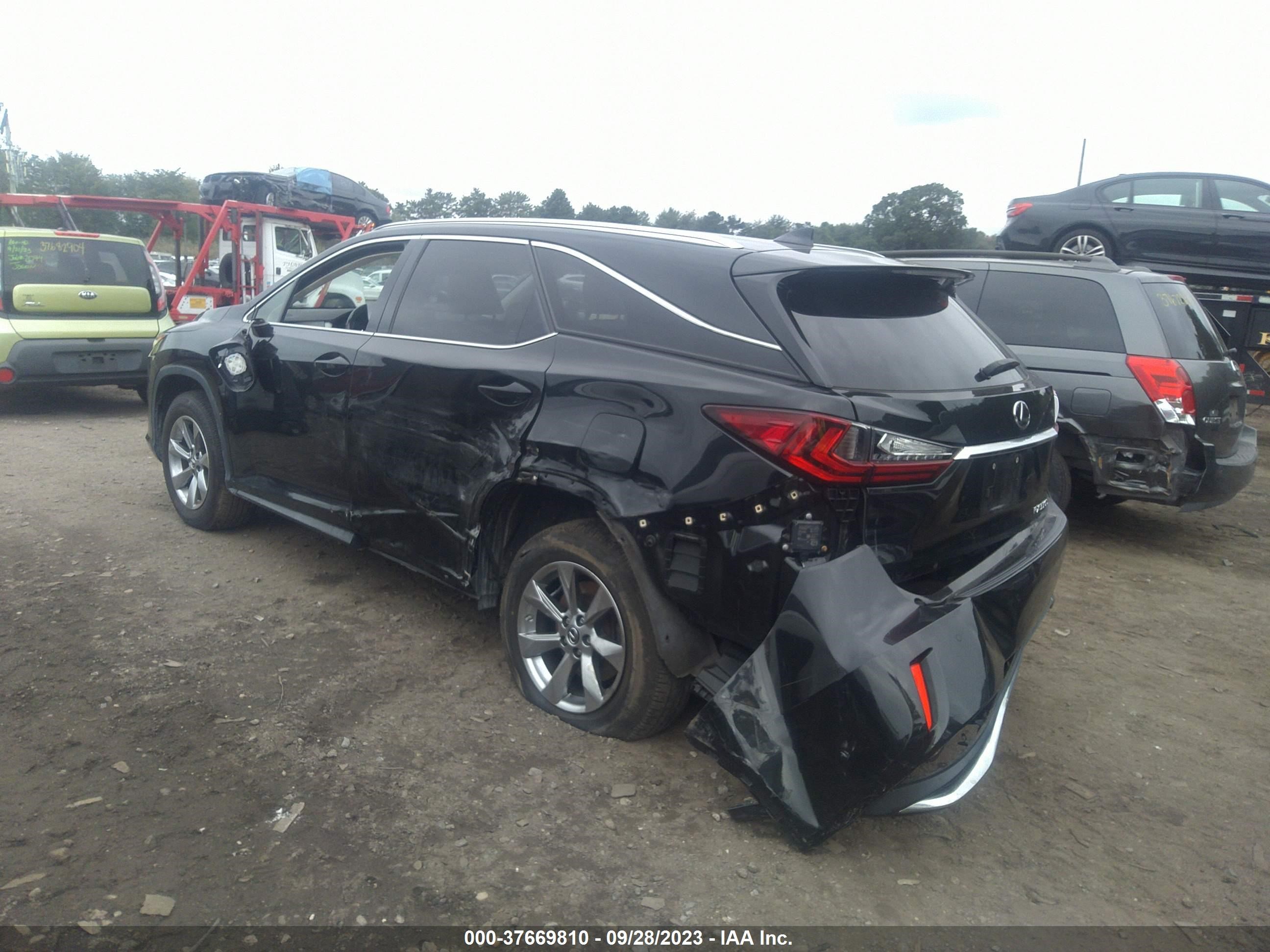 Photo 2 VIN: JTJDZKCA0J2003927 - LEXUS RX 