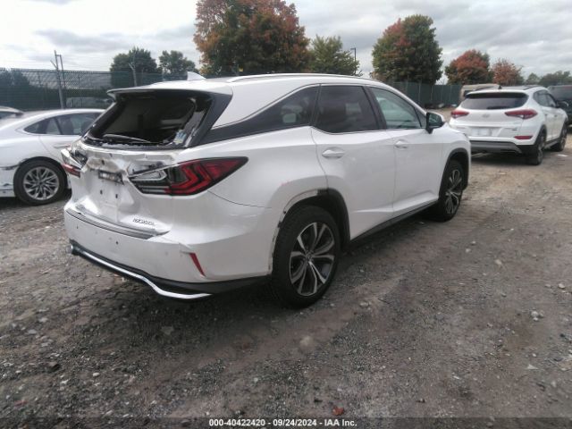 Photo 3 VIN: JTJDZKCA9J2012240 - LEXUS RX 