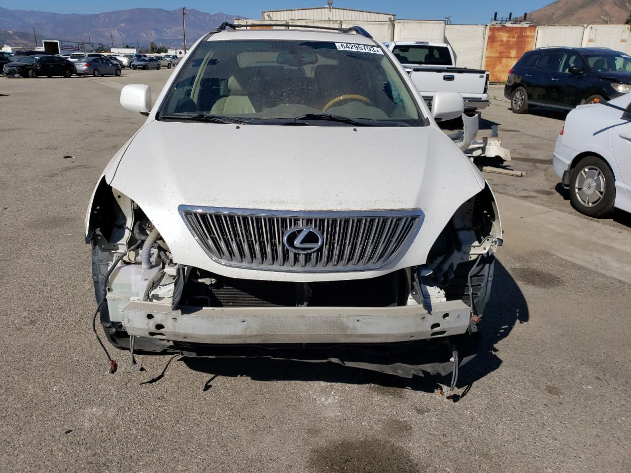 Photo 4 VIN: JTJGA31U040016314 - LEXUS RX 