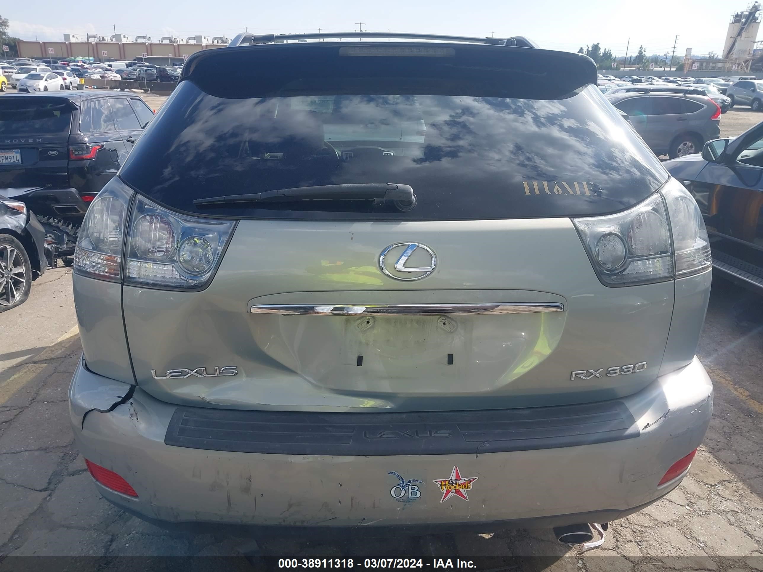 Photo 15 VIN: JTJGA31U150046875 - LEXUS RX 