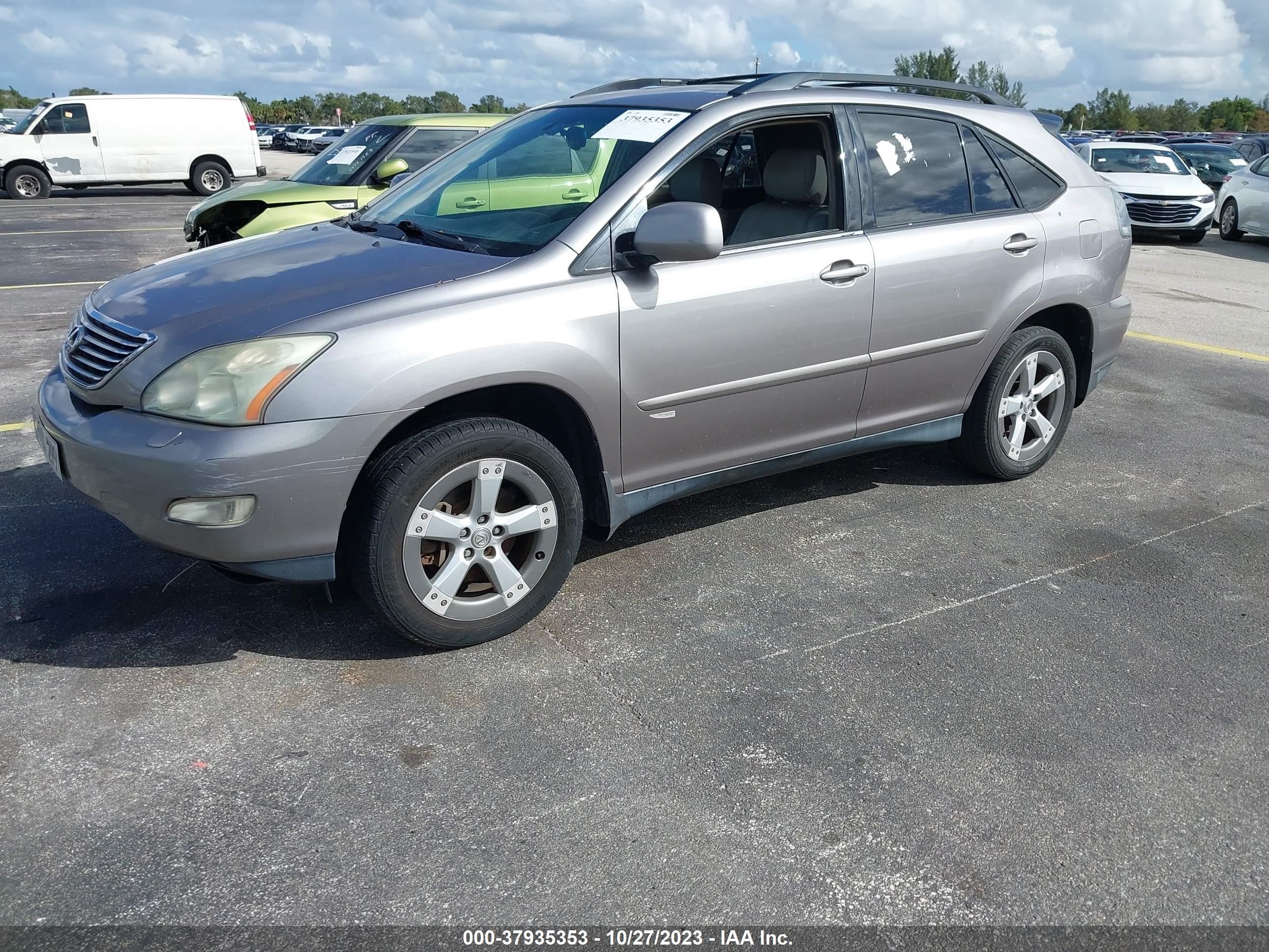 Photo 1 VIN: JTJGA31U150058573 - LEXUS RX 