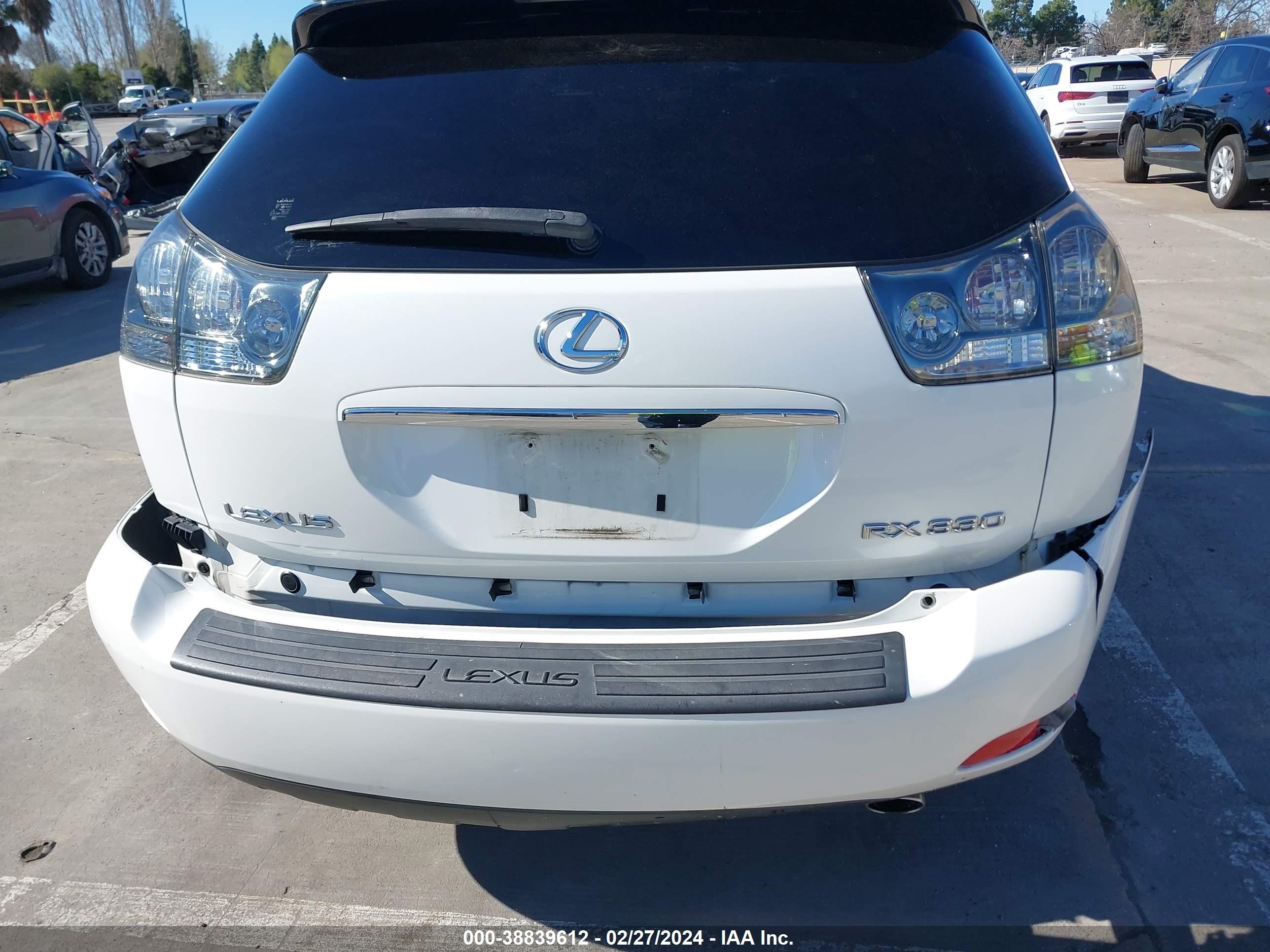 Photo 16 VIN: JTJGA31U240043787 - LEXUS RX 