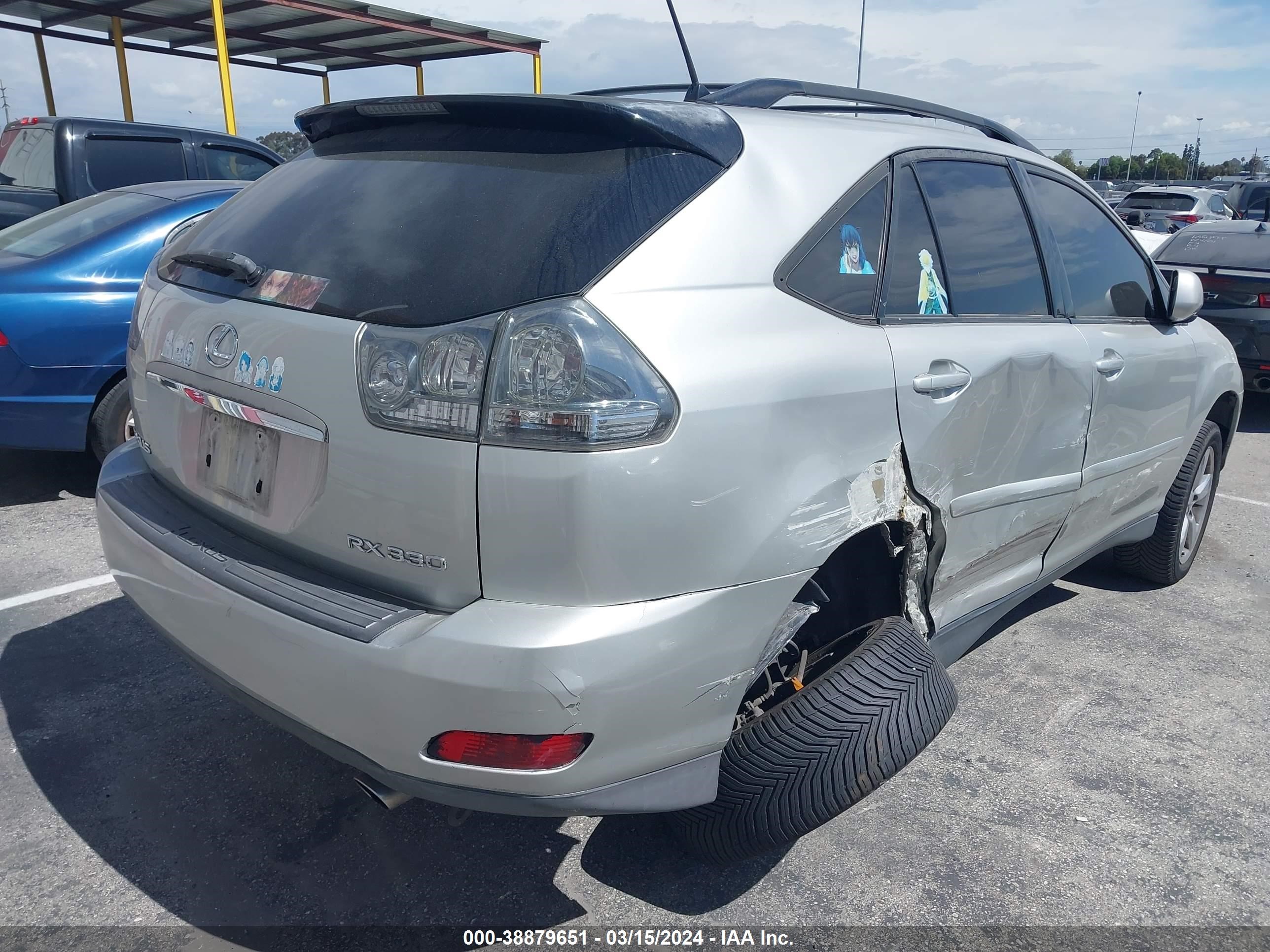 Photo 3 VIN: JTJGA31U240044230 - LEXUS RX 