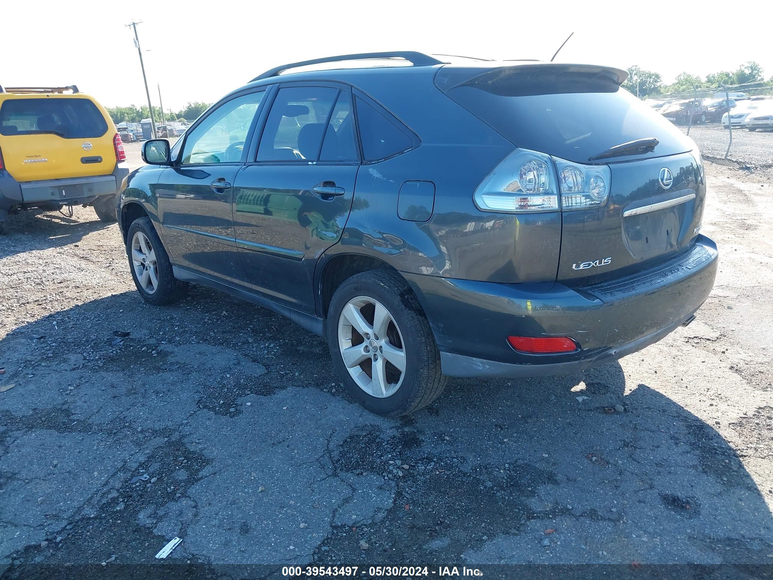 Photo 2 VIN: JTJGA31U250054211 - LEXUS RX 