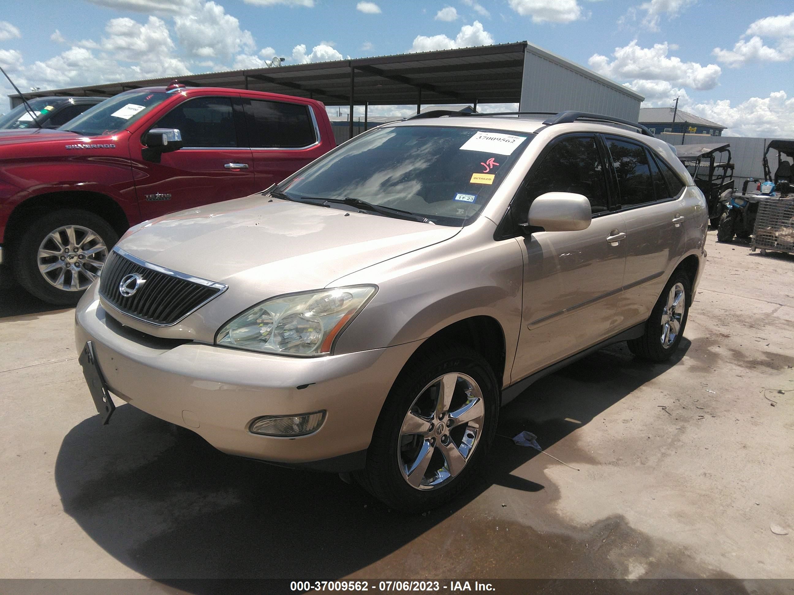 Photo 1 VIN: JTJGA31U340024617 - LEXUS RX 