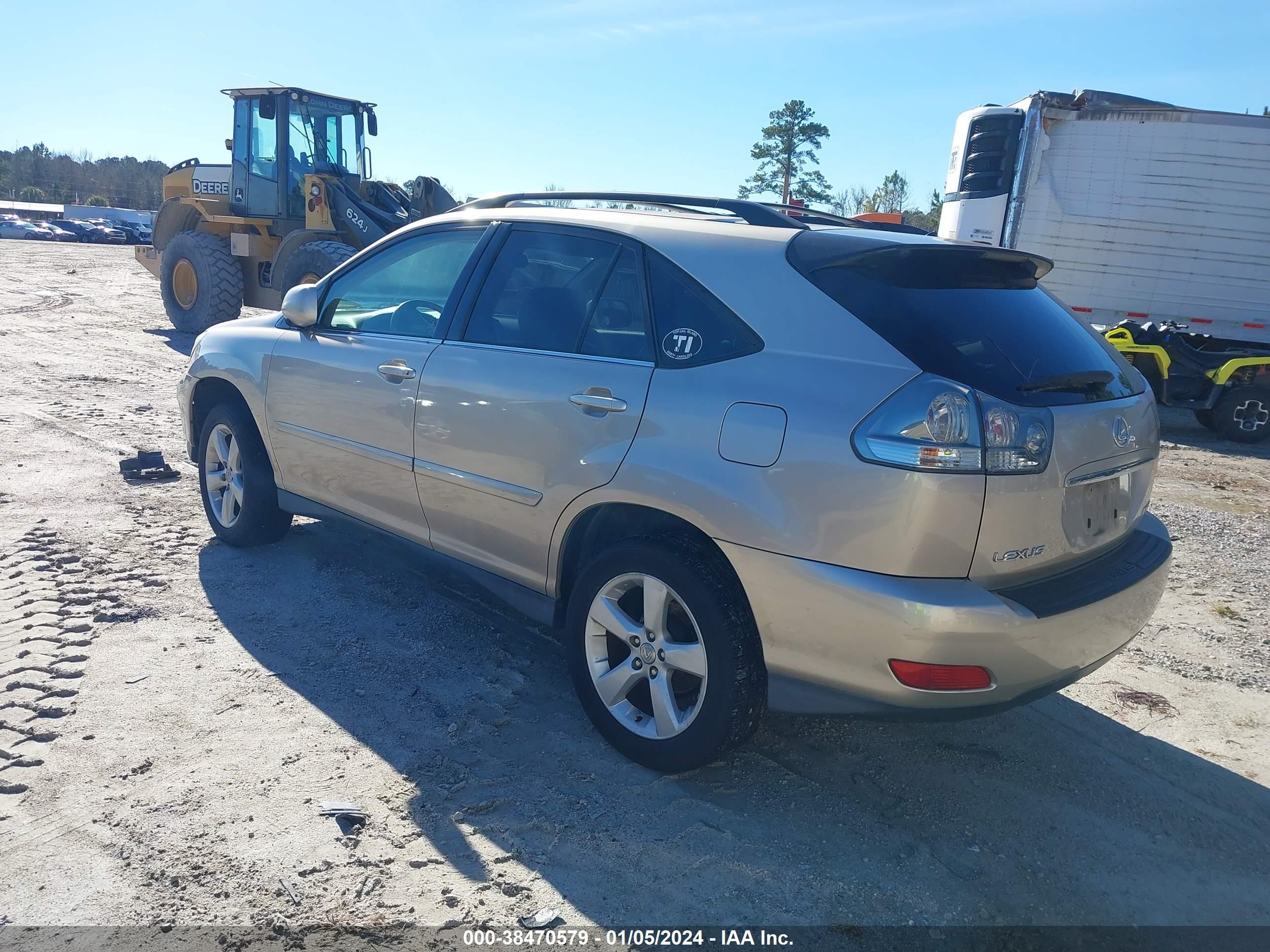 Photo 2 VIN: JTJGA31U340025542 - LEXUS RX 