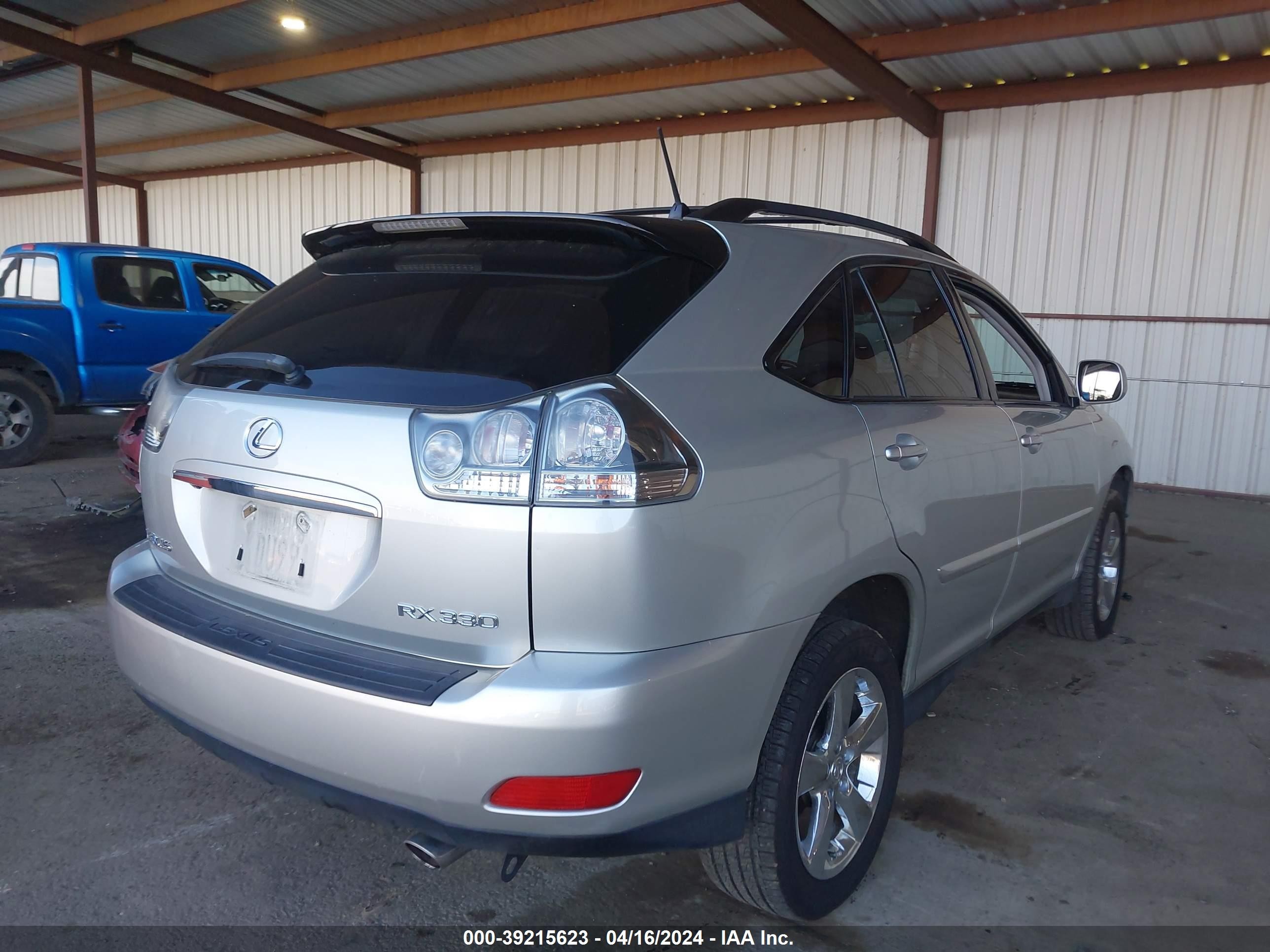 Photo 3 VIN: JTJGA31U340044253 - LEXUS RX 