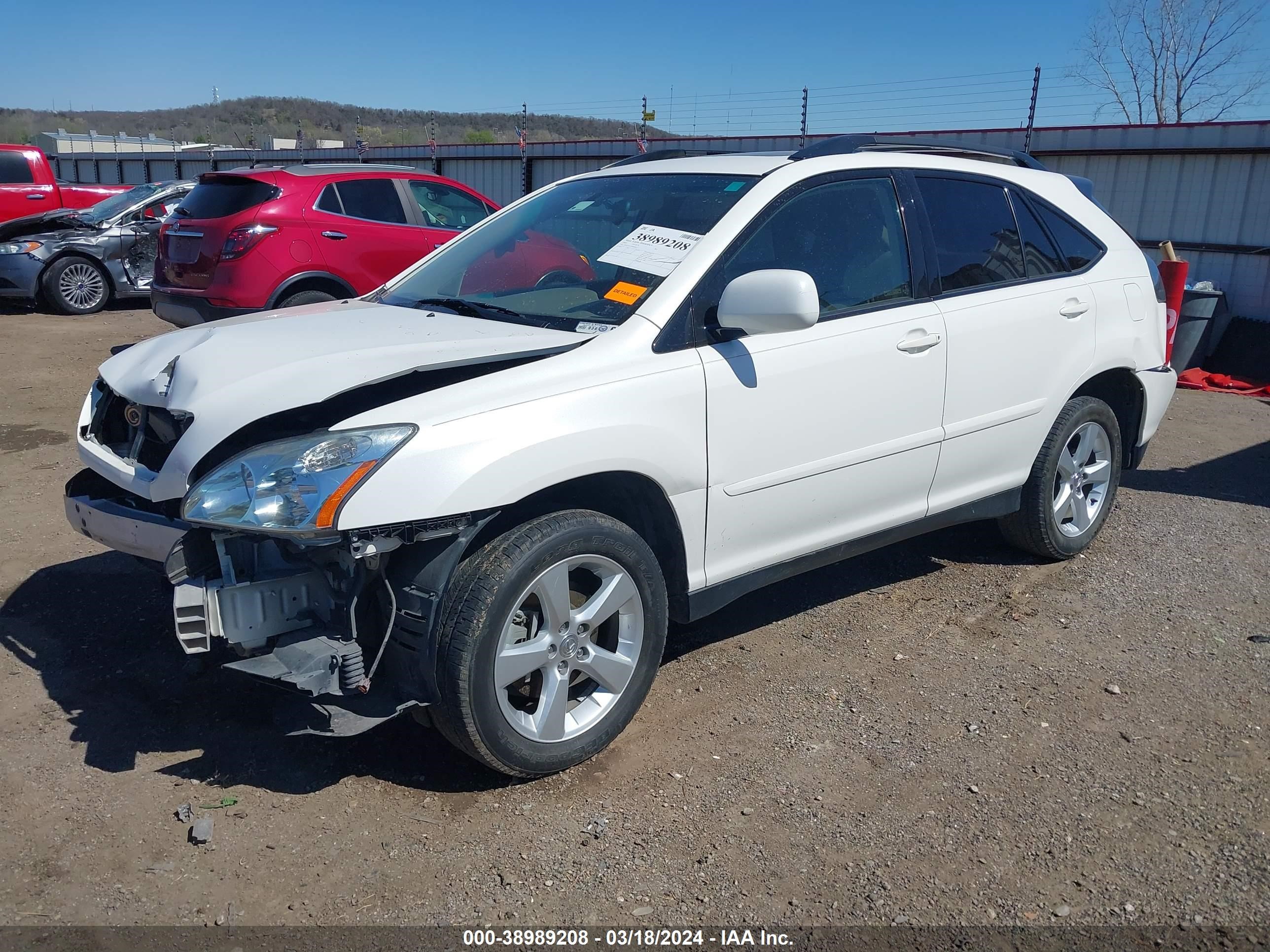 Photo 1 VIN: JTJGA31U350046943 - LEXUS RX 