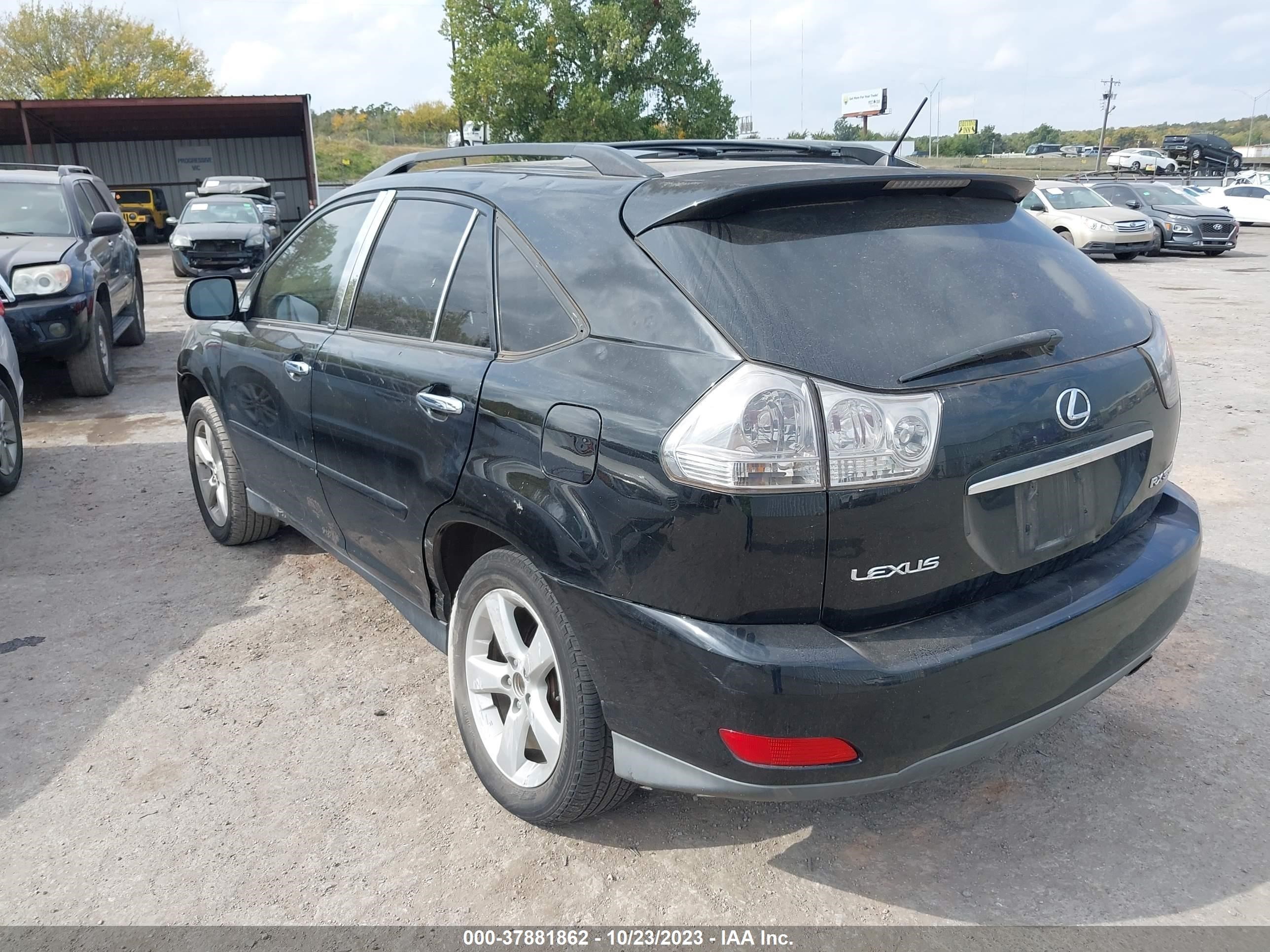 Photo 2 VIN: JTJGA31U350052354 - LEXUS RX 