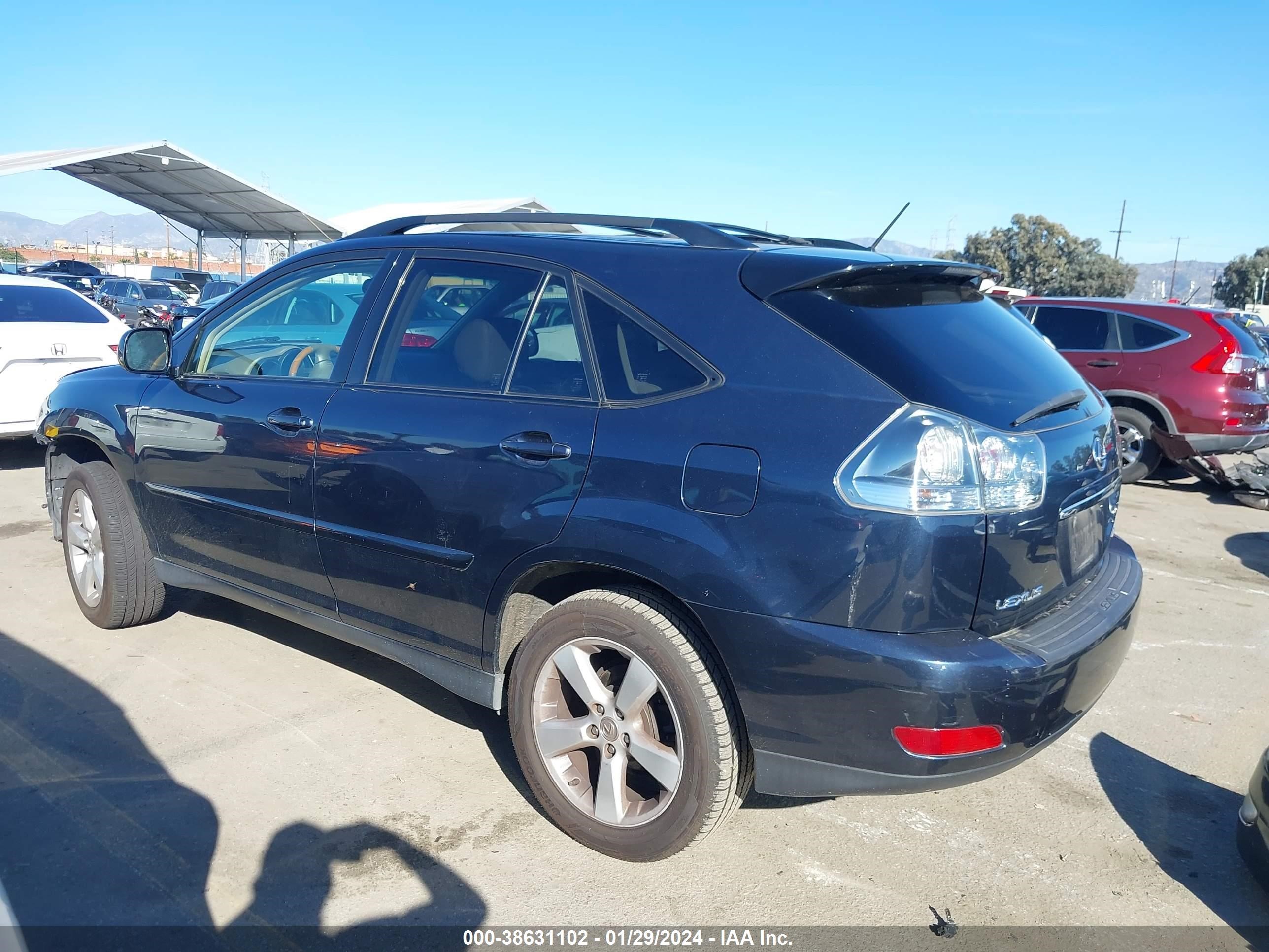 Photo 2 VIN: JTJGA31U440015294 - LEXUS RX 