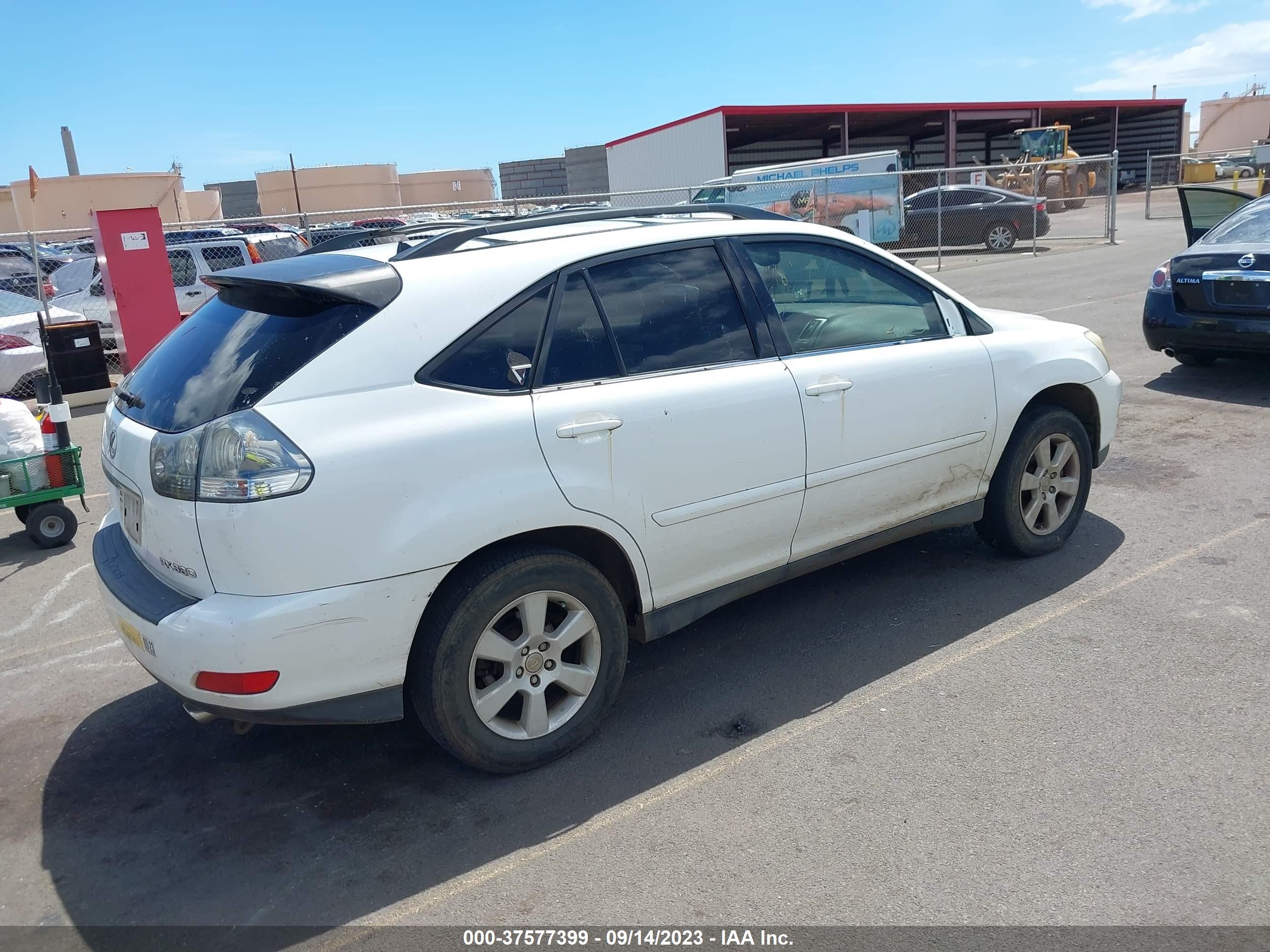 Photo 3 VIN: JTJGA31U440028756 - LEXUS RX 