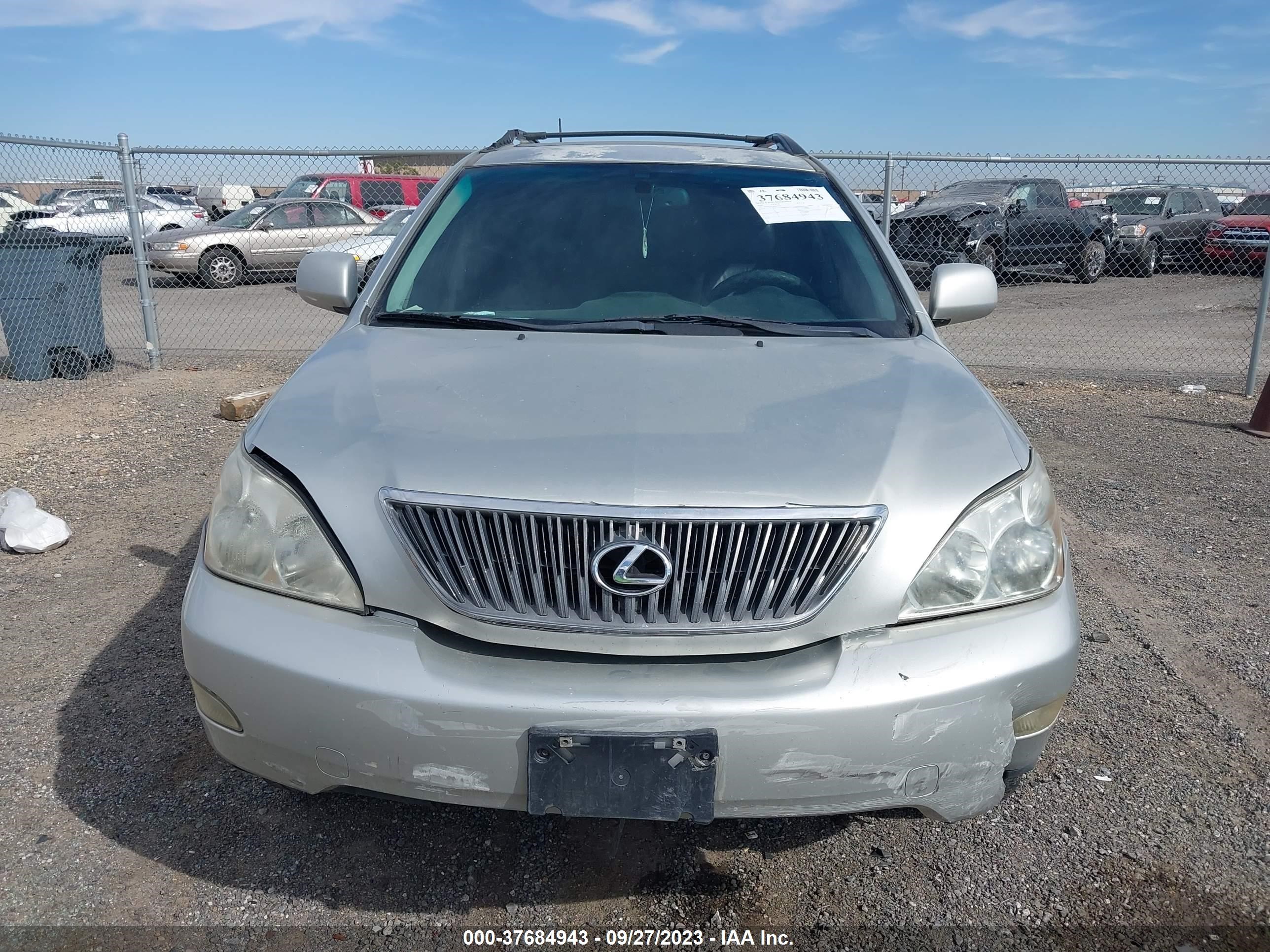 Photo 11 VIN: JTJGA31U440041636 - LEXUS RX 