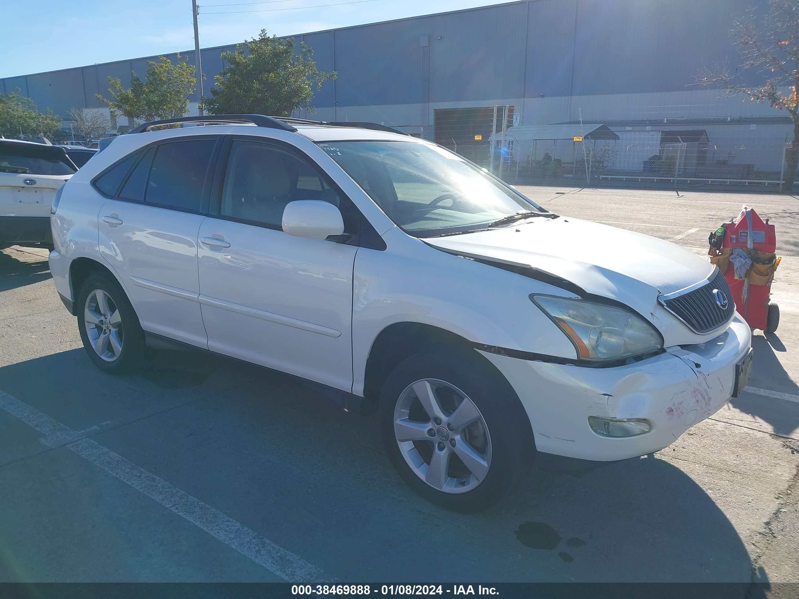 Photo 0 VIN: JTJGA31U540017653 - LEXUS RX 