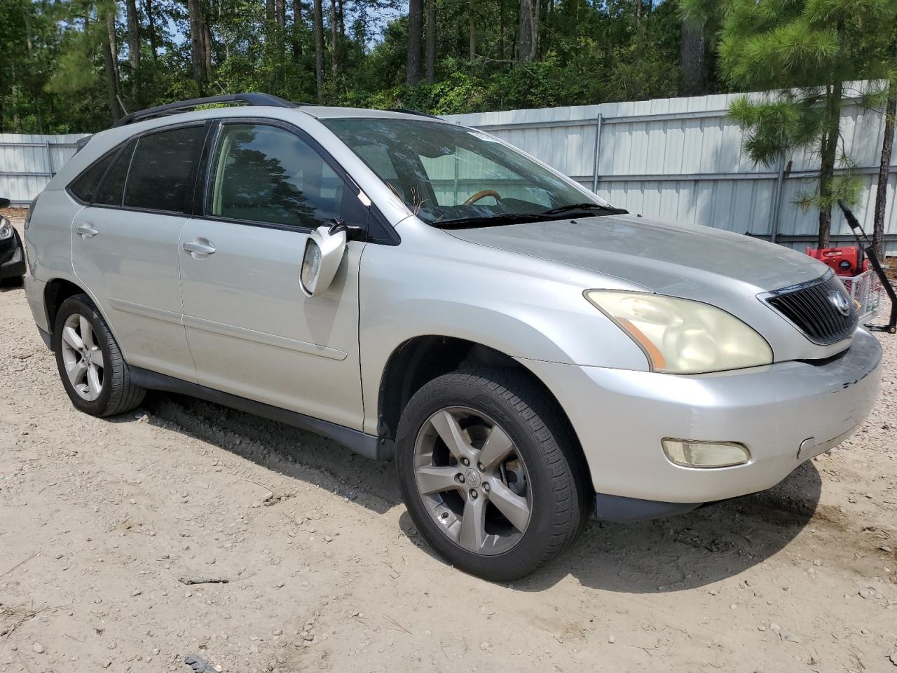 Photo 3 VIN: JTJGA31U640009335 - LEXUS RX 