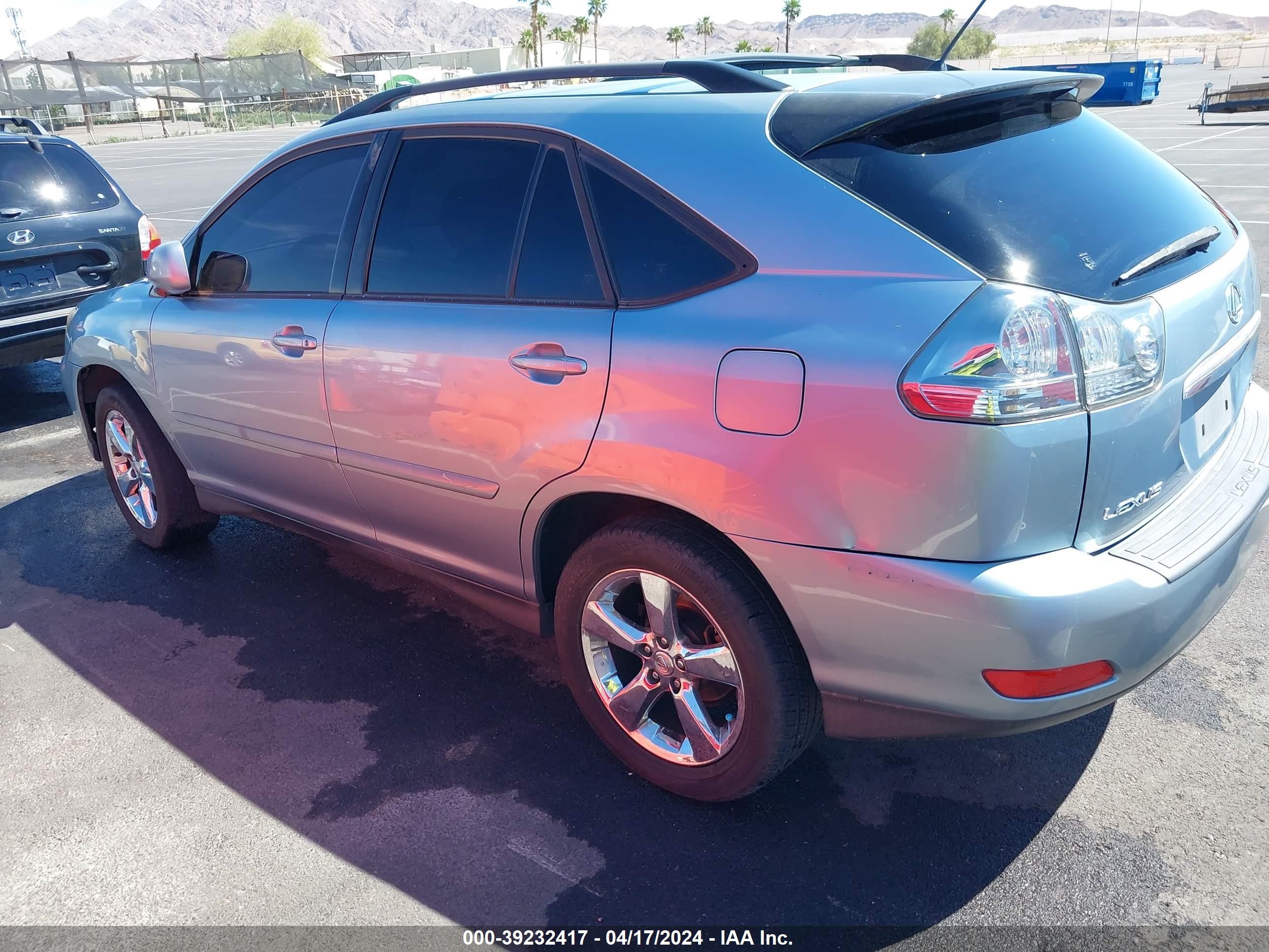 Photo 2 VIN: JTJGA31U740031442 - LEXUS RX 