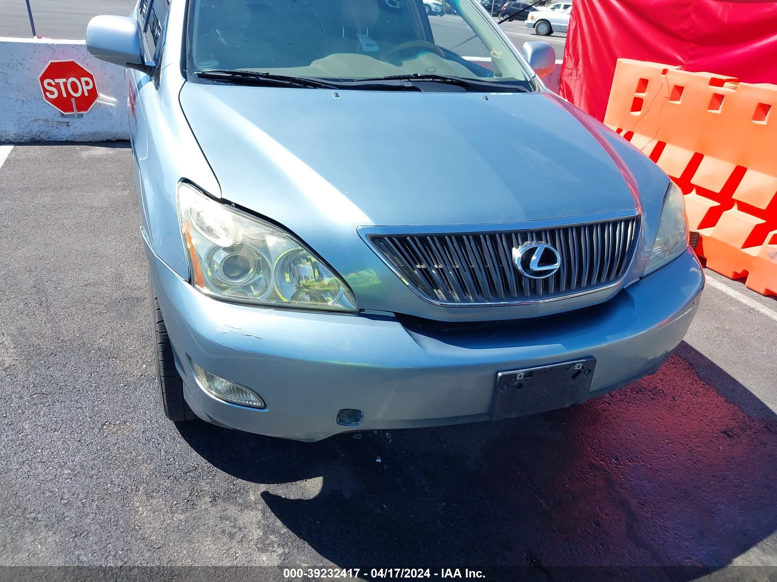 Photo 5 VIN: JTJGA31U740031442 - LEXUS RX 