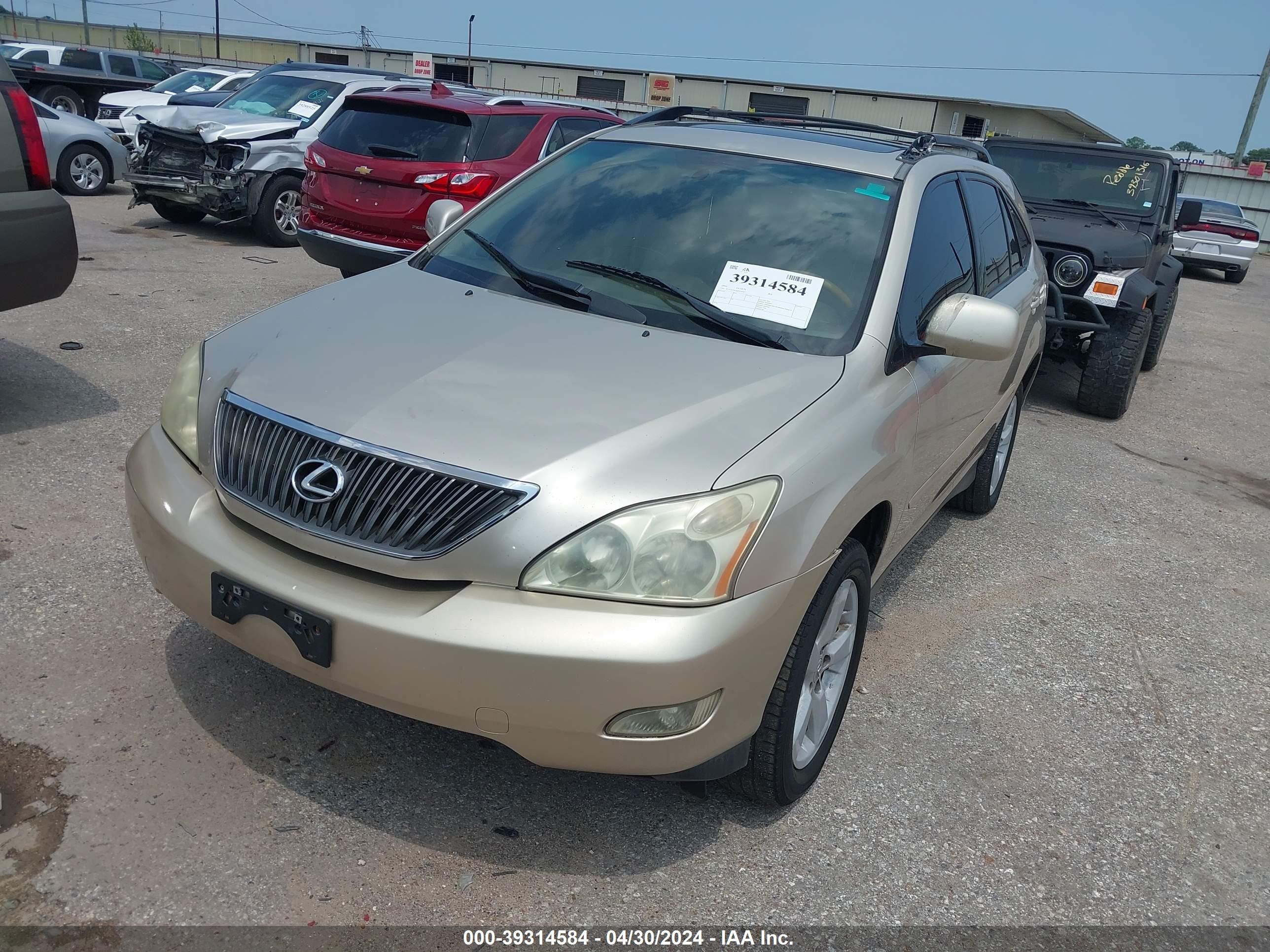 Photo 1 VIN: JTJGA31U840014567 - LEXUS RX 