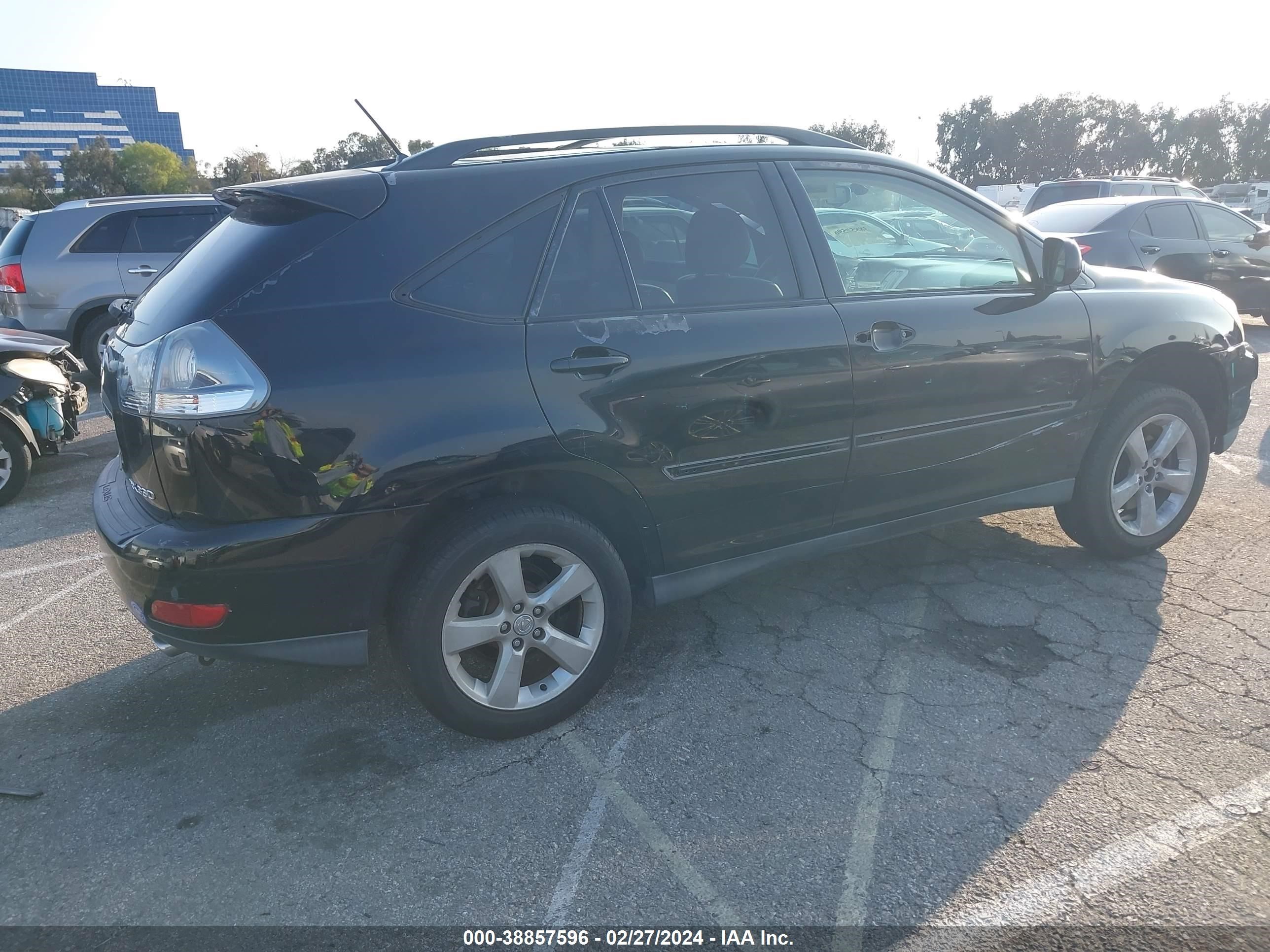 Photo 3 VIN: JTJGA31U850050809 - LEXUS RX 