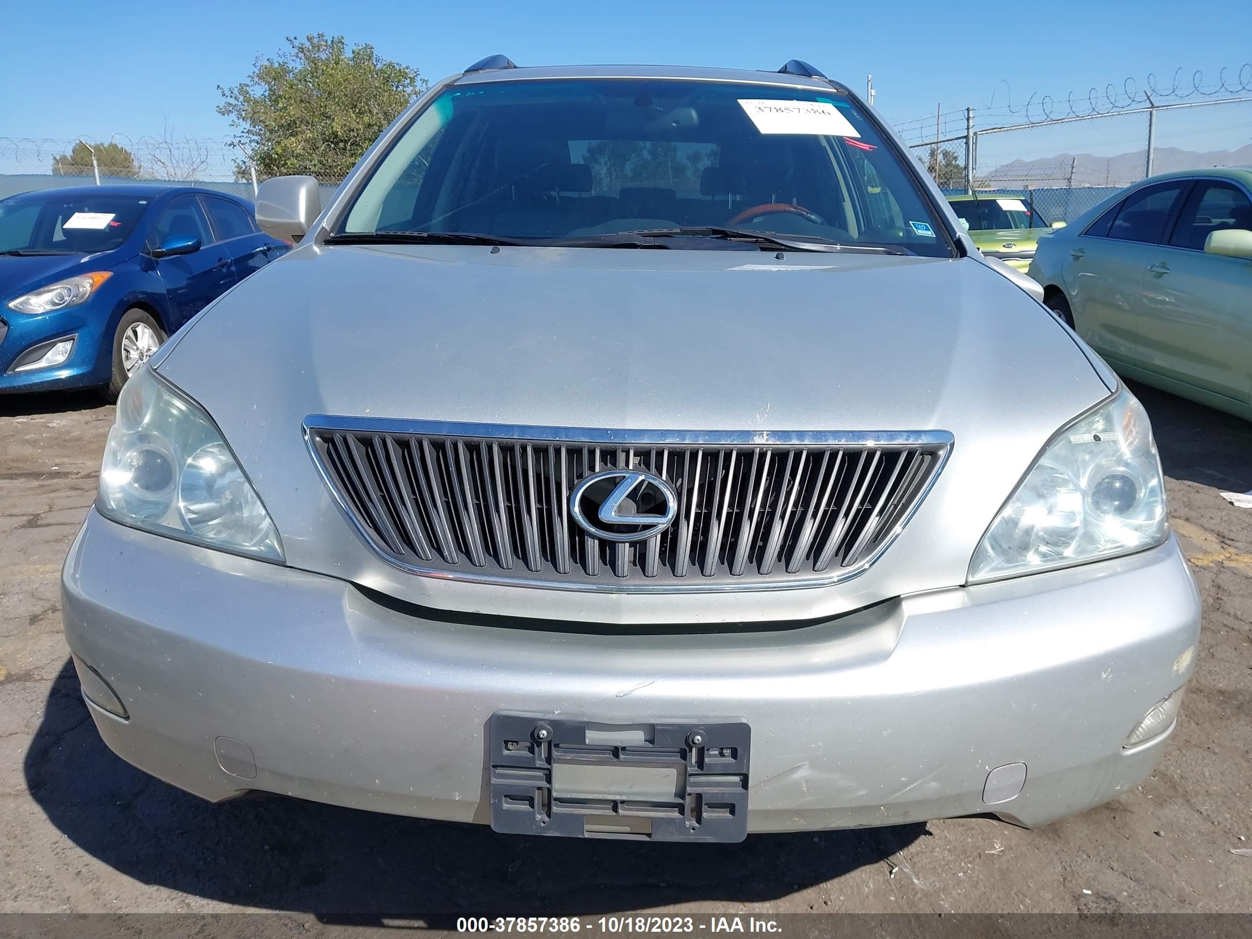 Photo 11 VIN: JTJGA31U940010379 - LEXUS RX 