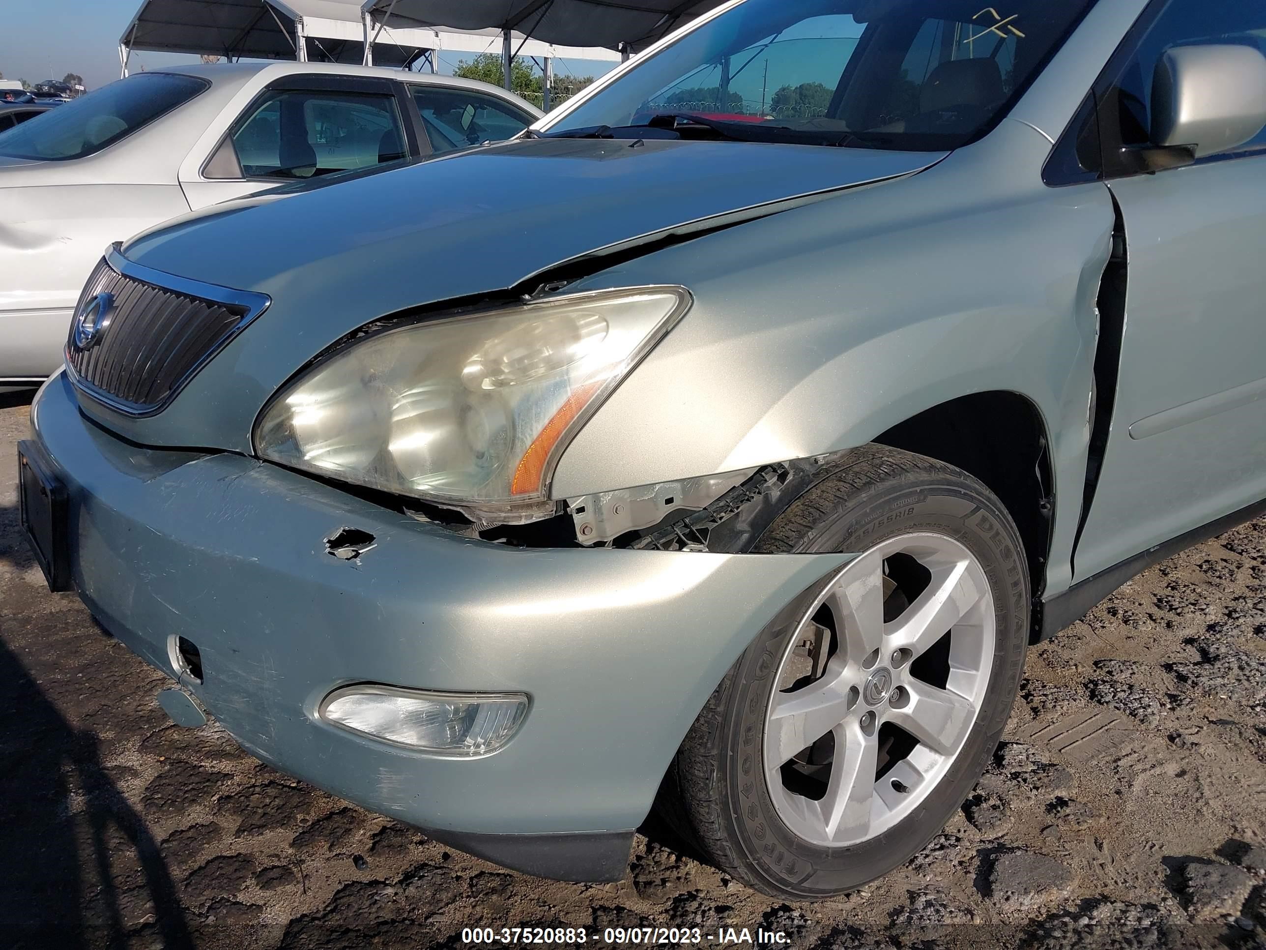 Photo 5 VIN: JTJGA31U940036769 - LEXUS RX 