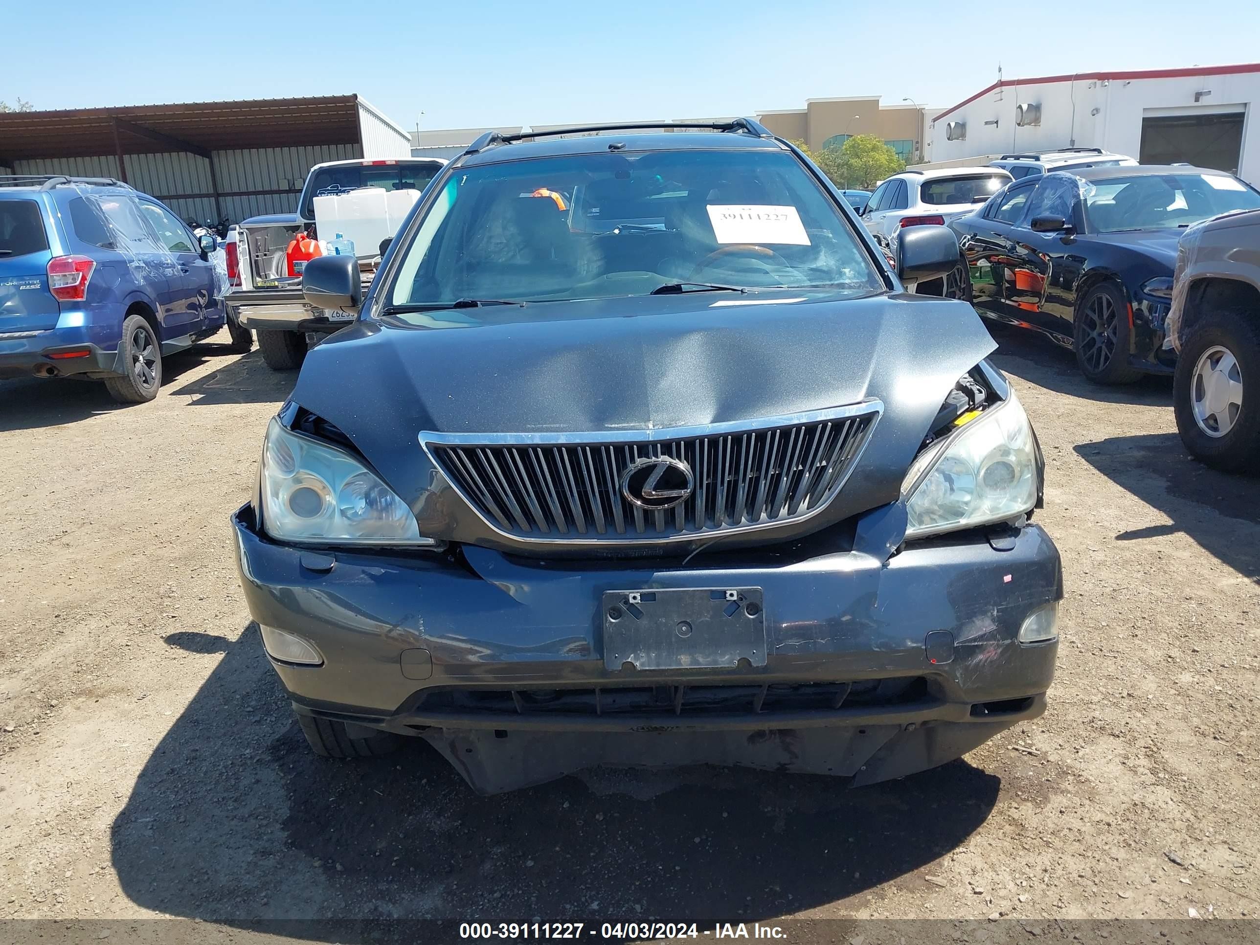 Photo 11 VIN: JTJGA31UX50046776 - LEXUS RX 