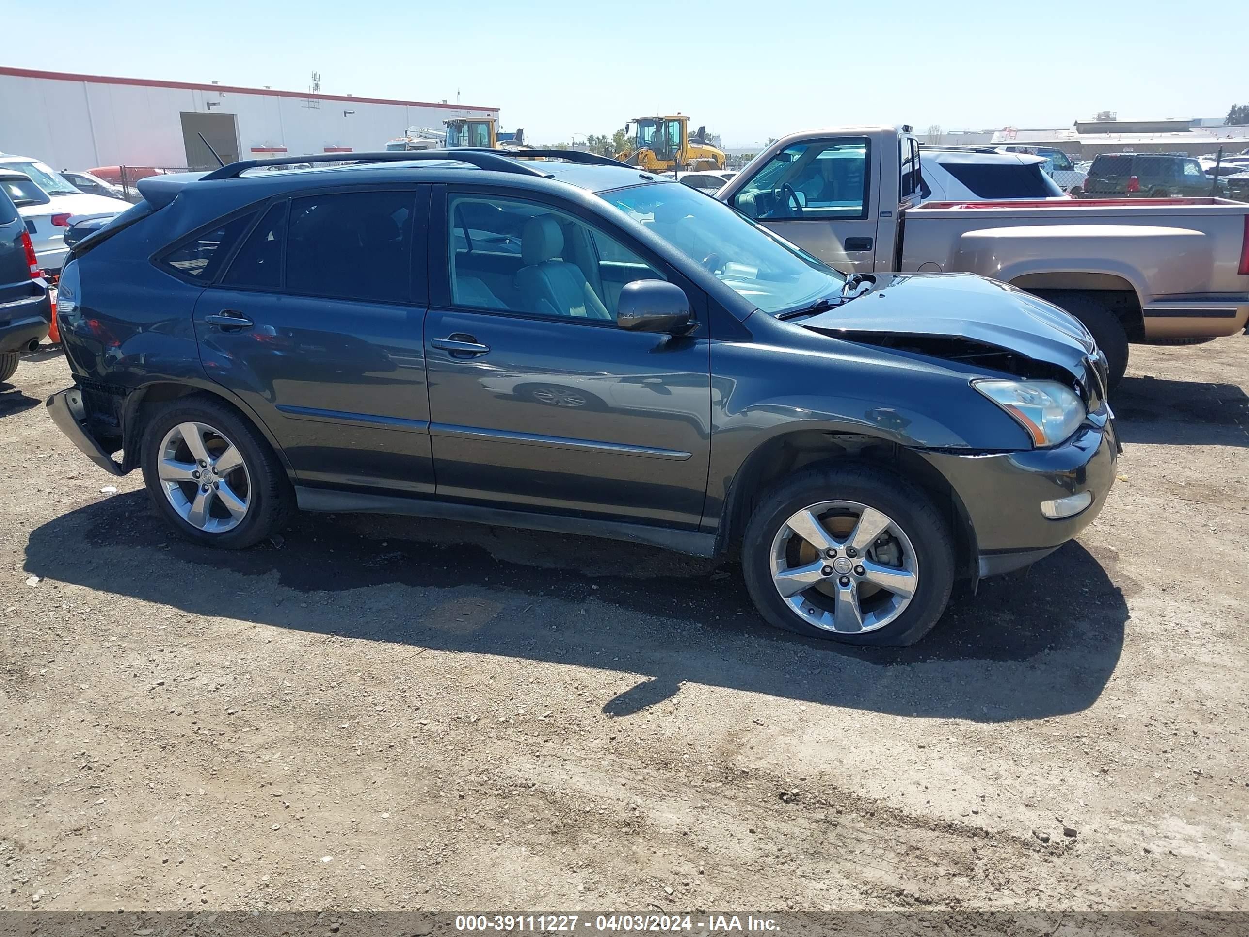 Photo 12 VIN: JTJGA31UX50046776 - LEXUS RX 