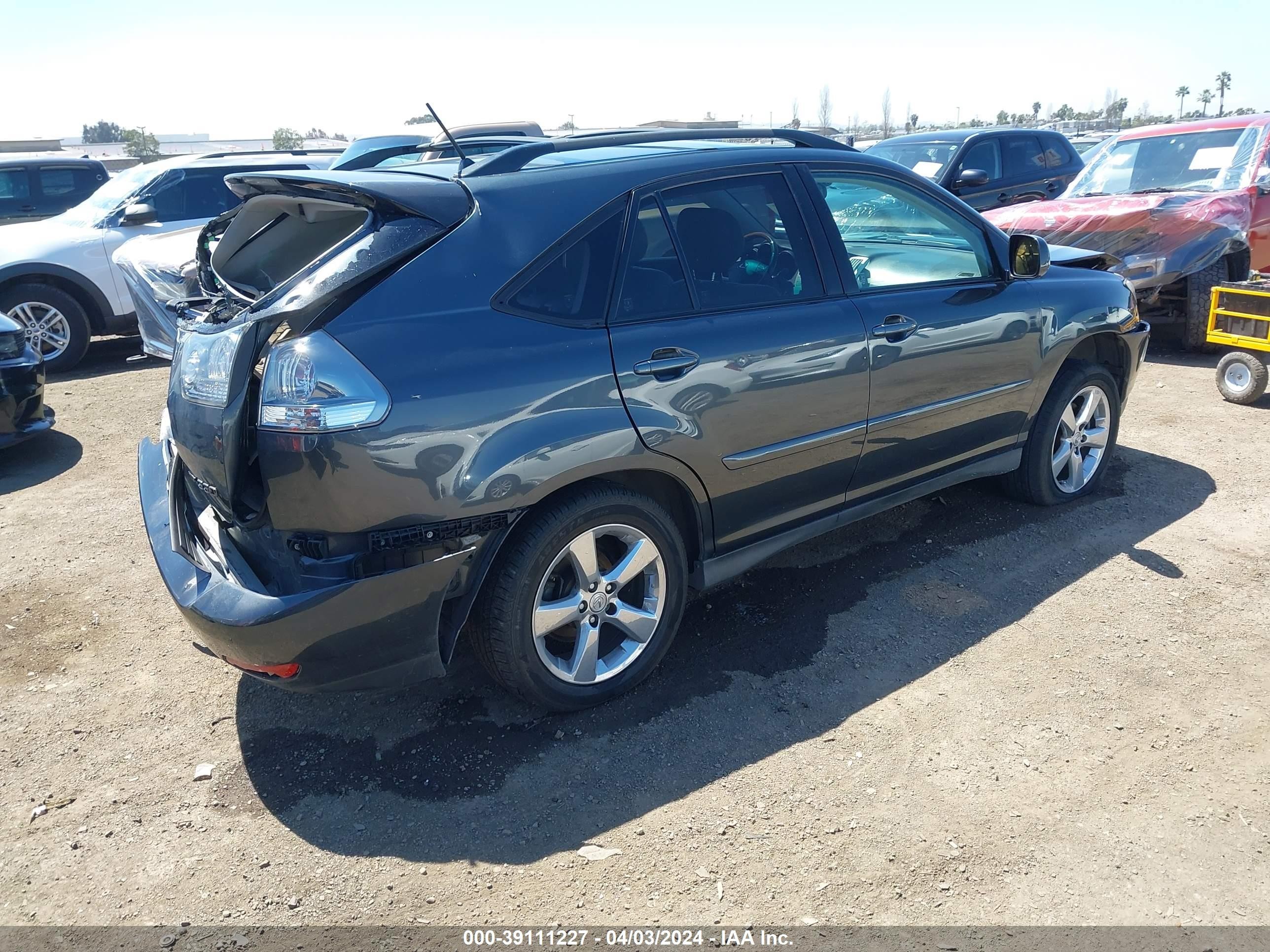 Photo 3 VIN: JTJGA31UX50046776 - LEXUS RX 