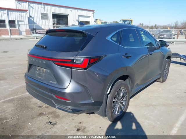 Photo 3 VIN: JTJGDCAZ3N2002058 - LEXUS NX 250 