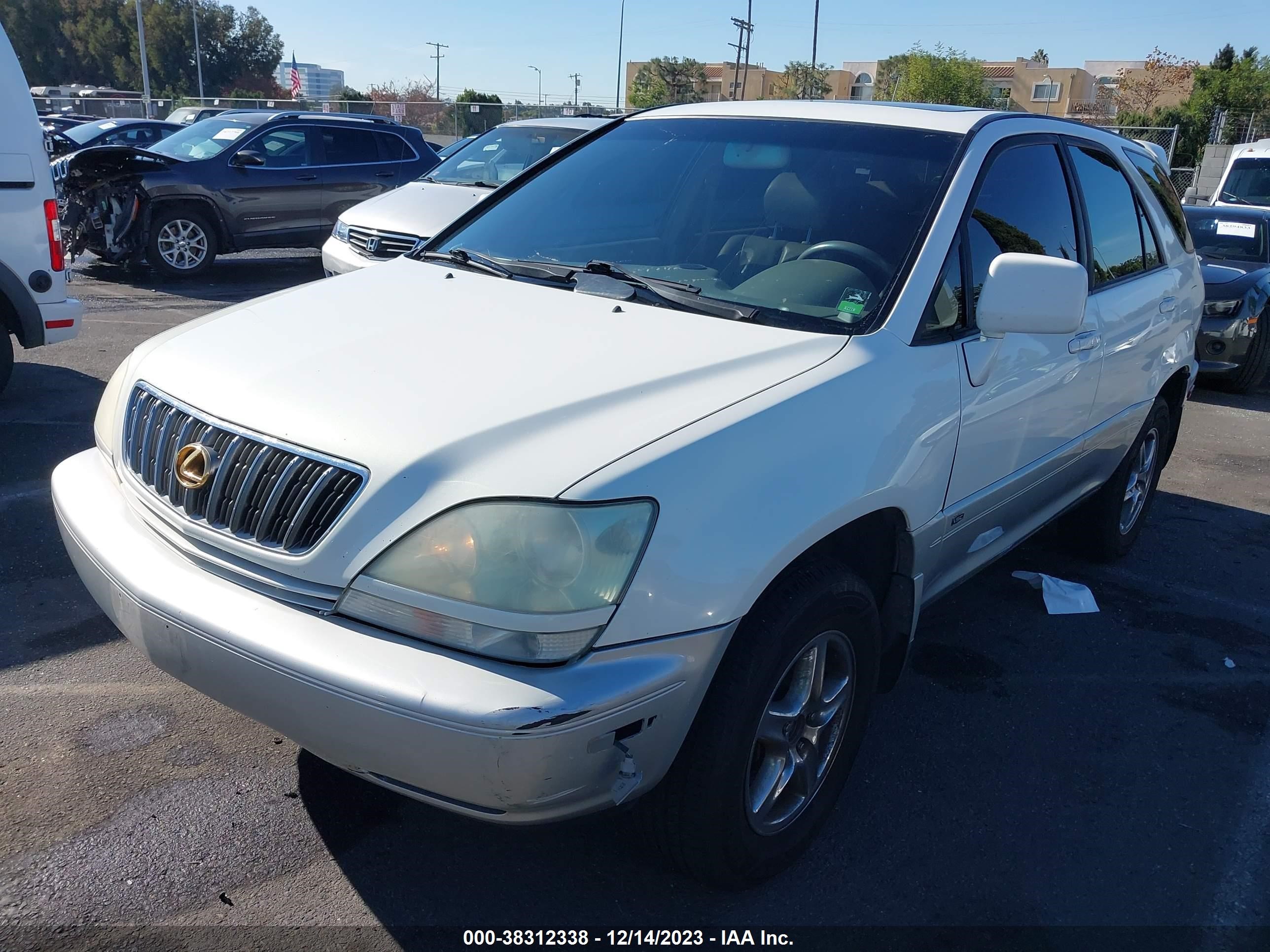 Photo 1 VIN: JTJGF10U730155796 - LEXUS RX 