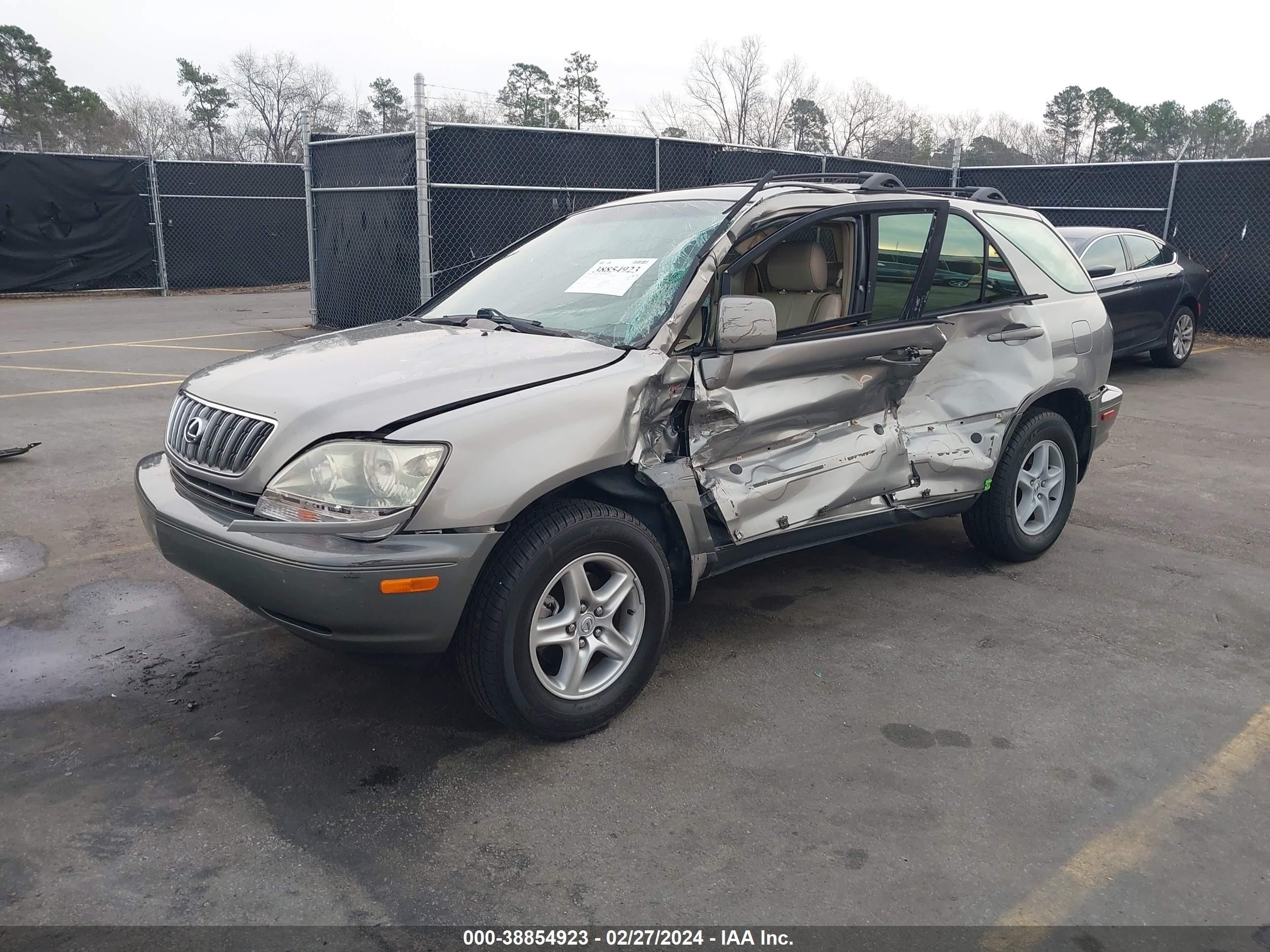 Photo 1 VIN: JTJGF10U830155824 - LEXUS RX 